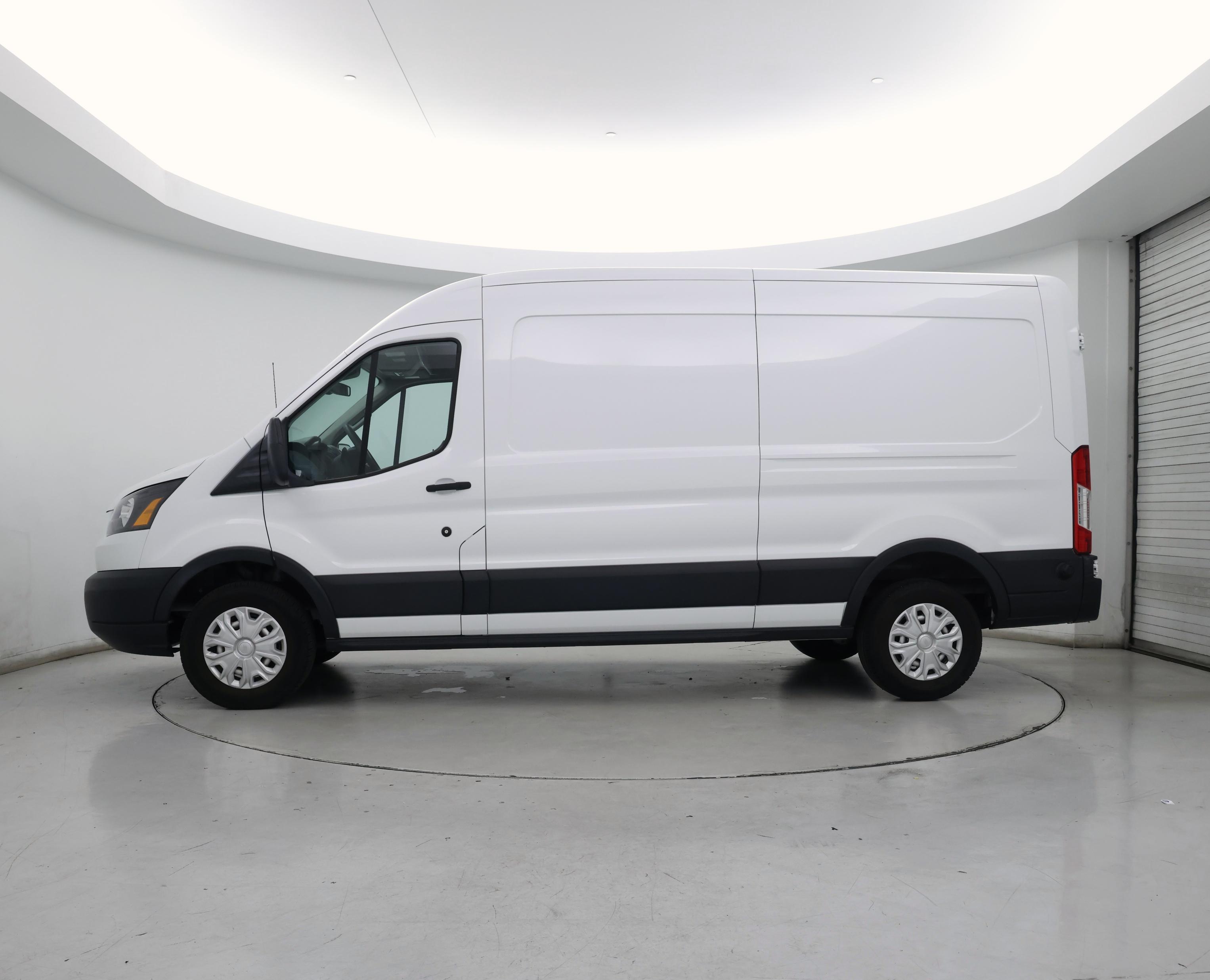 Thumbnail: 2019 Ford Transit Series - 3