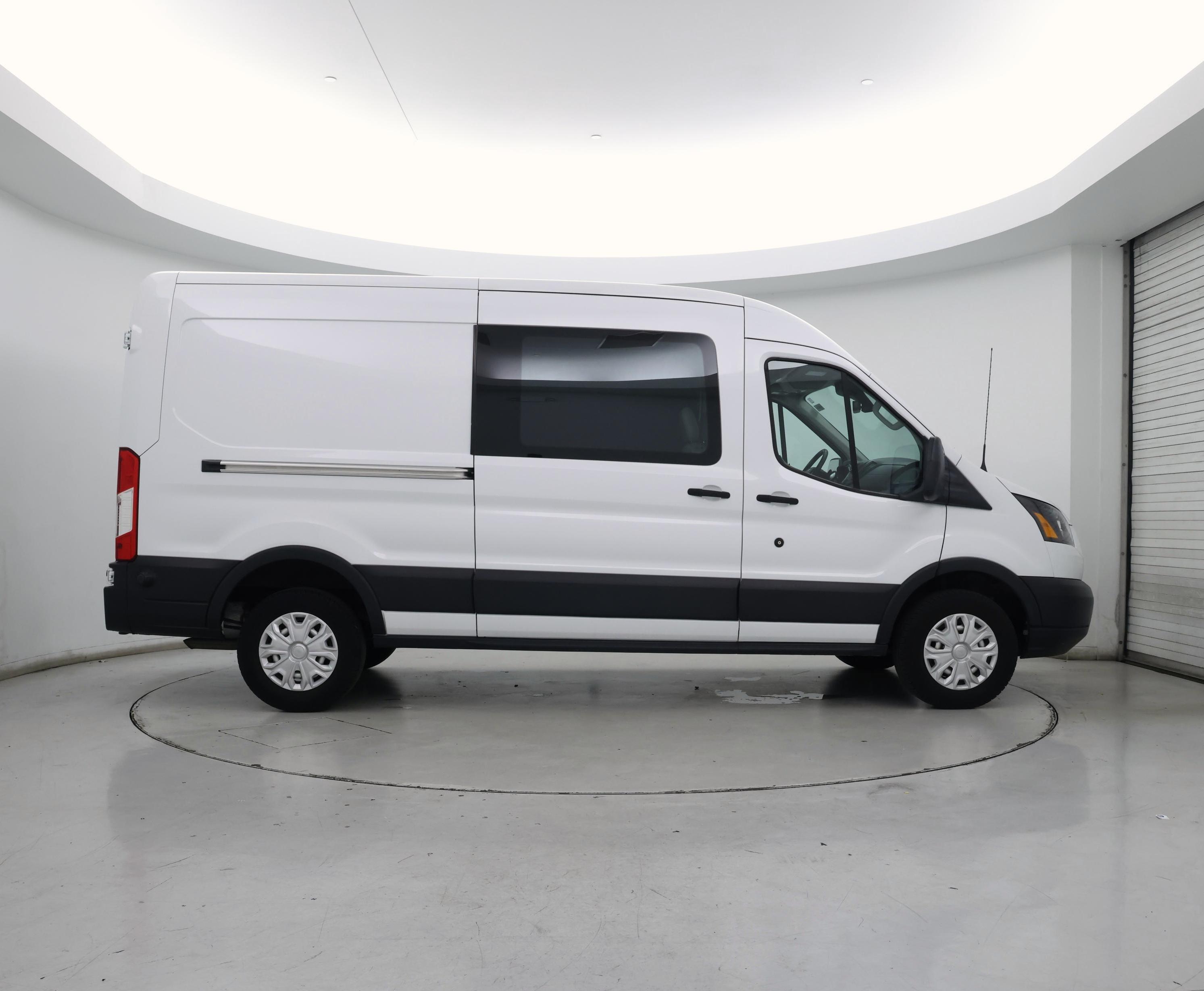 Thumbnail: 2019 Ford Transit Series - 7