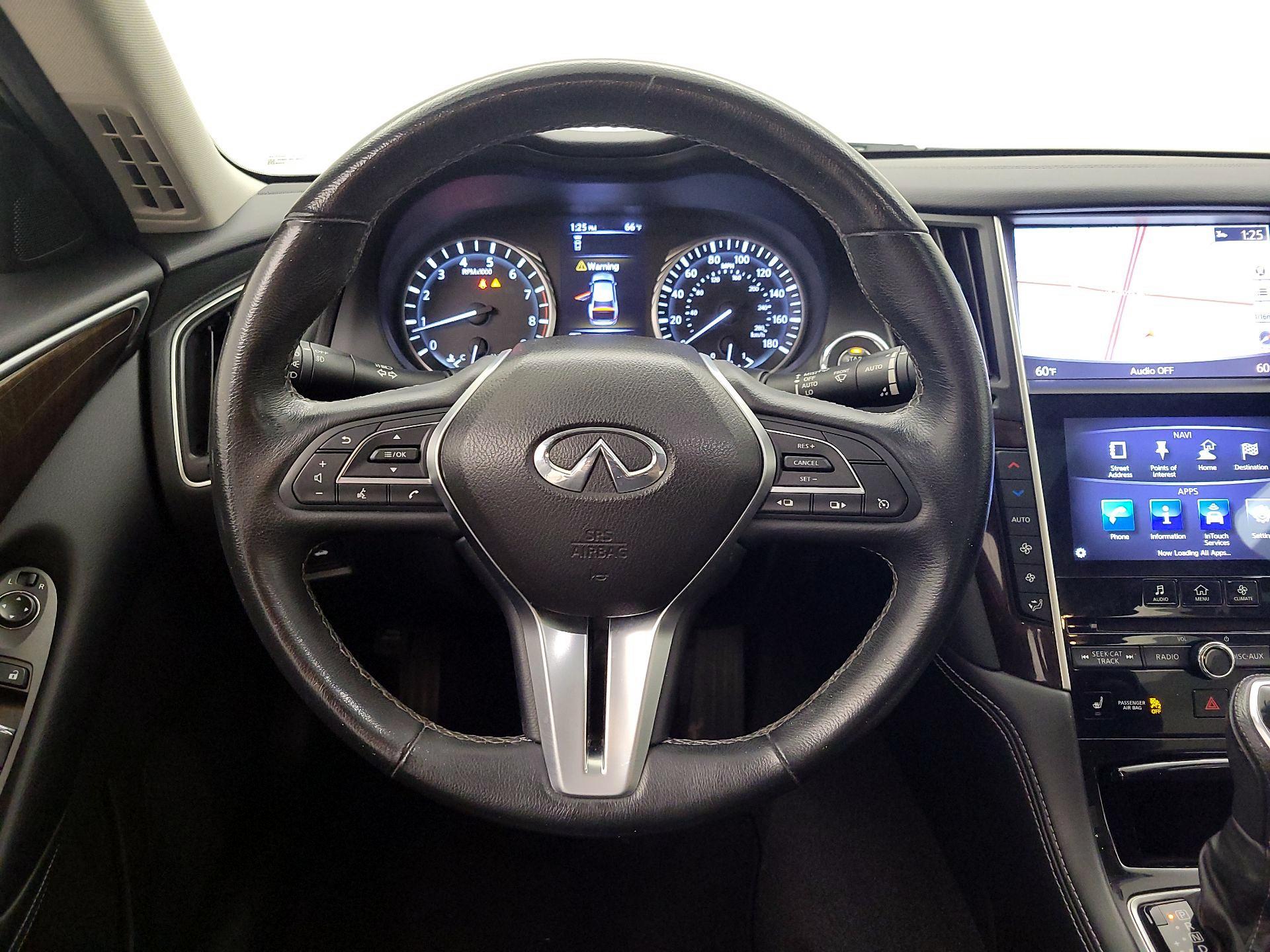 Thumbnail: 2019 INFINITI Q50 - 10