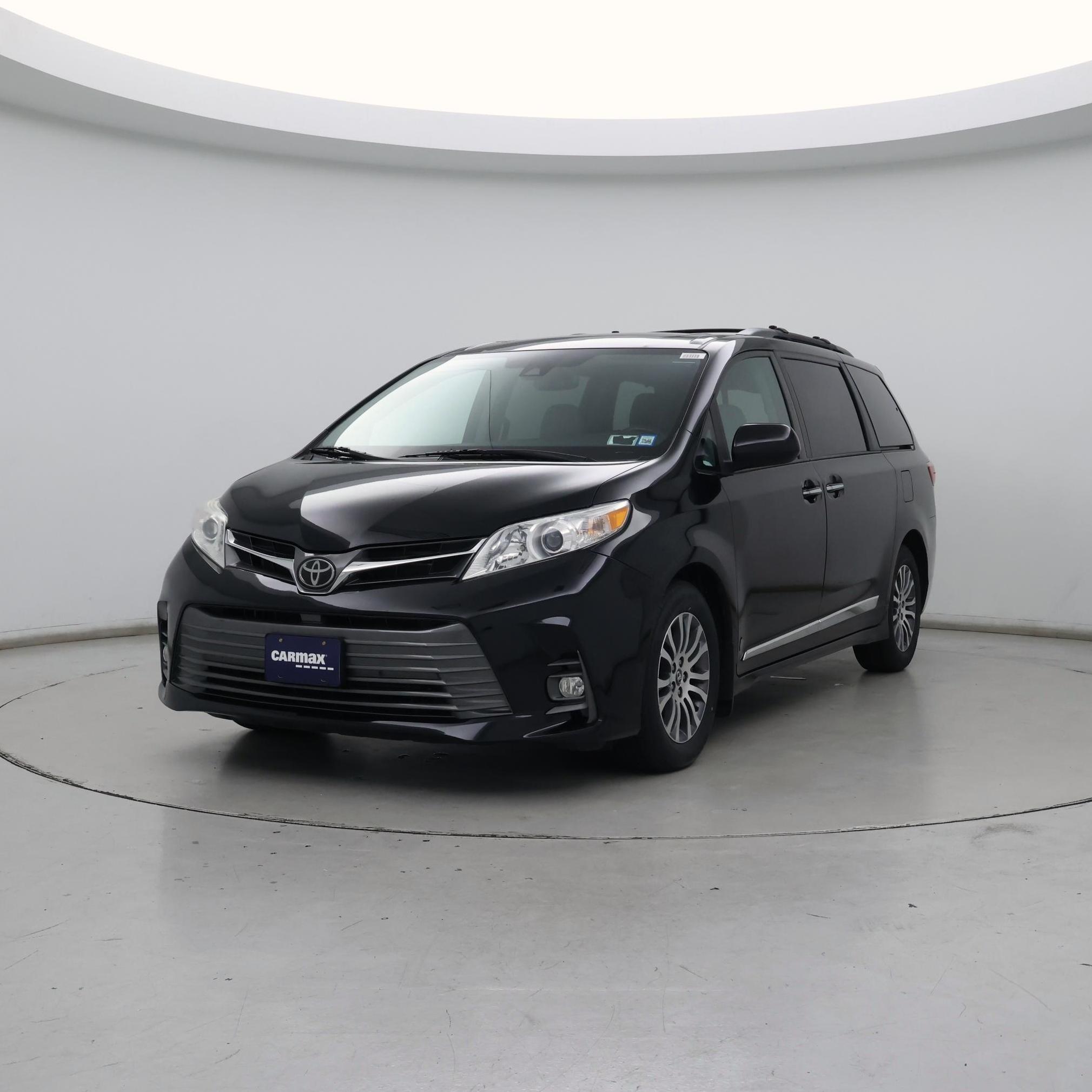 Thumbnail: 2020 Toyota Sienna - 4