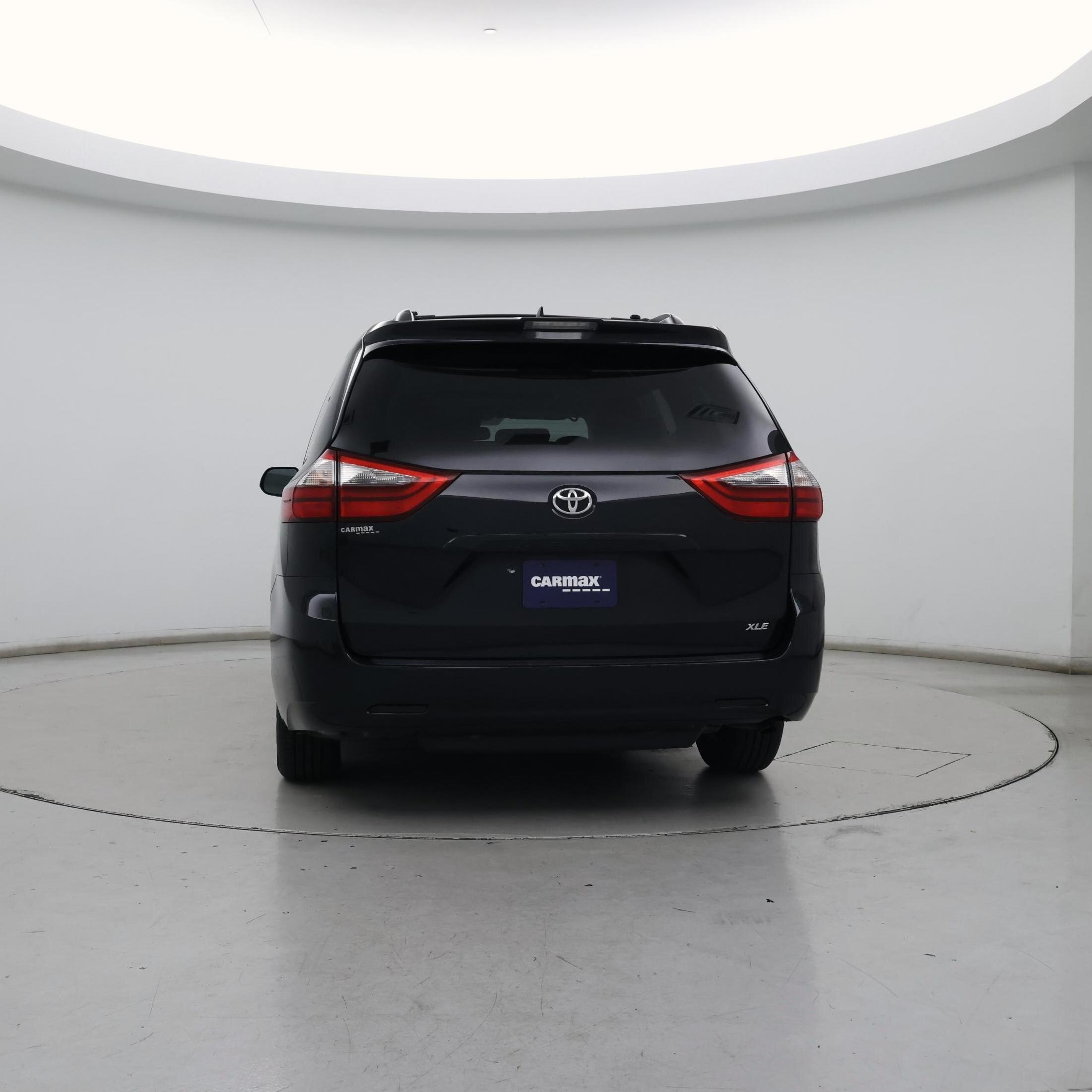 Thumbnail: 2020 Toyota Sienna - 6