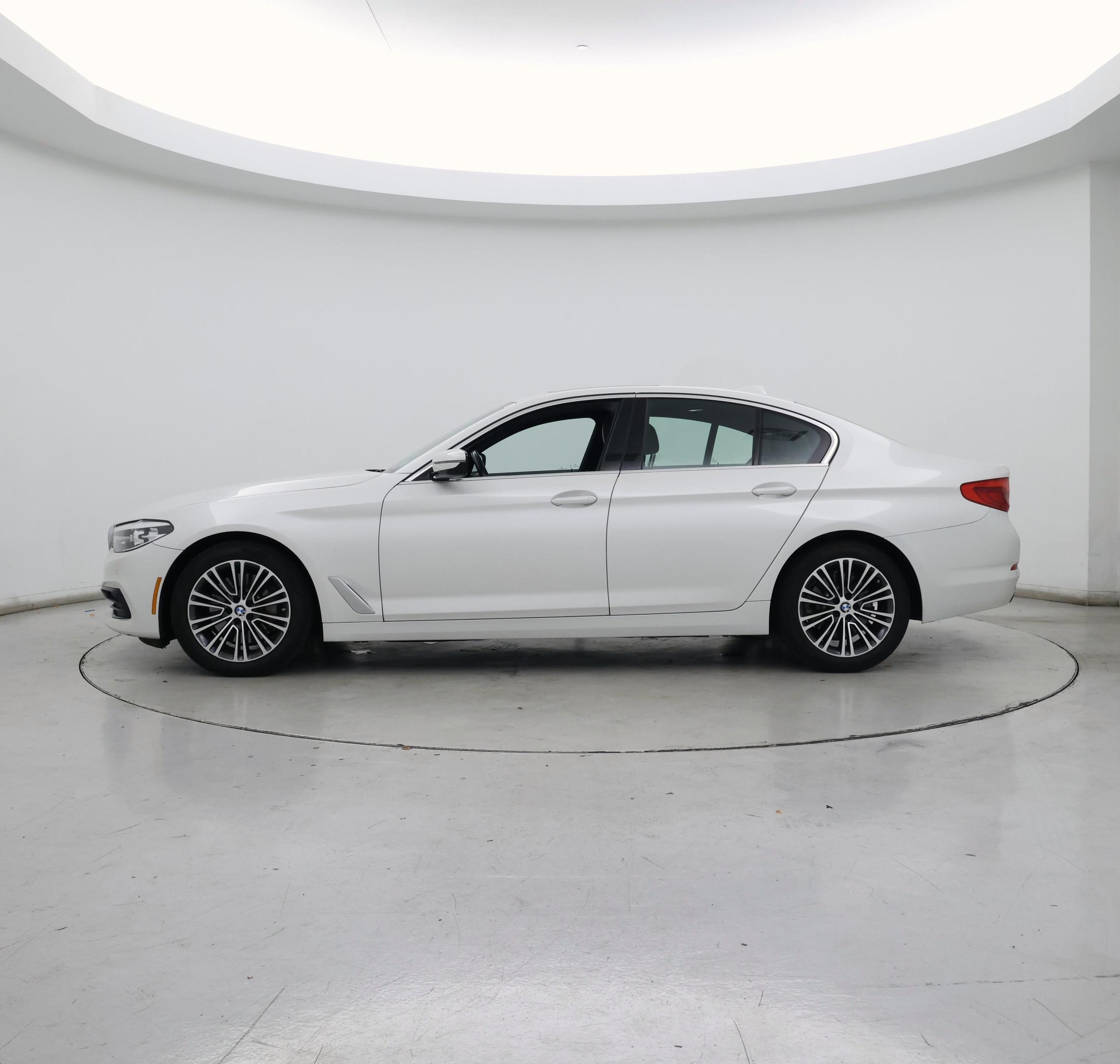 Thumbnail: 2019 BMW 5 Series - 3