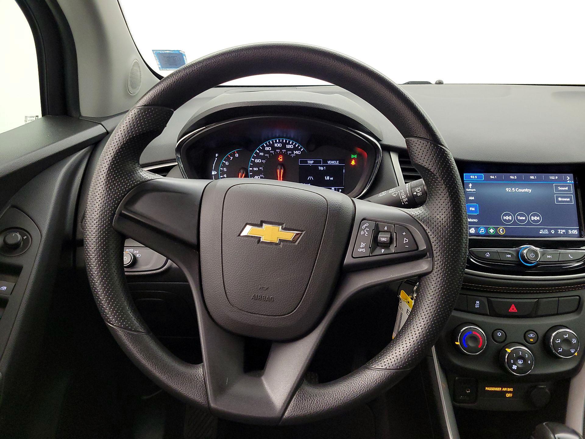 Thumbnail: 2018 Chevrolet Trax - 10
