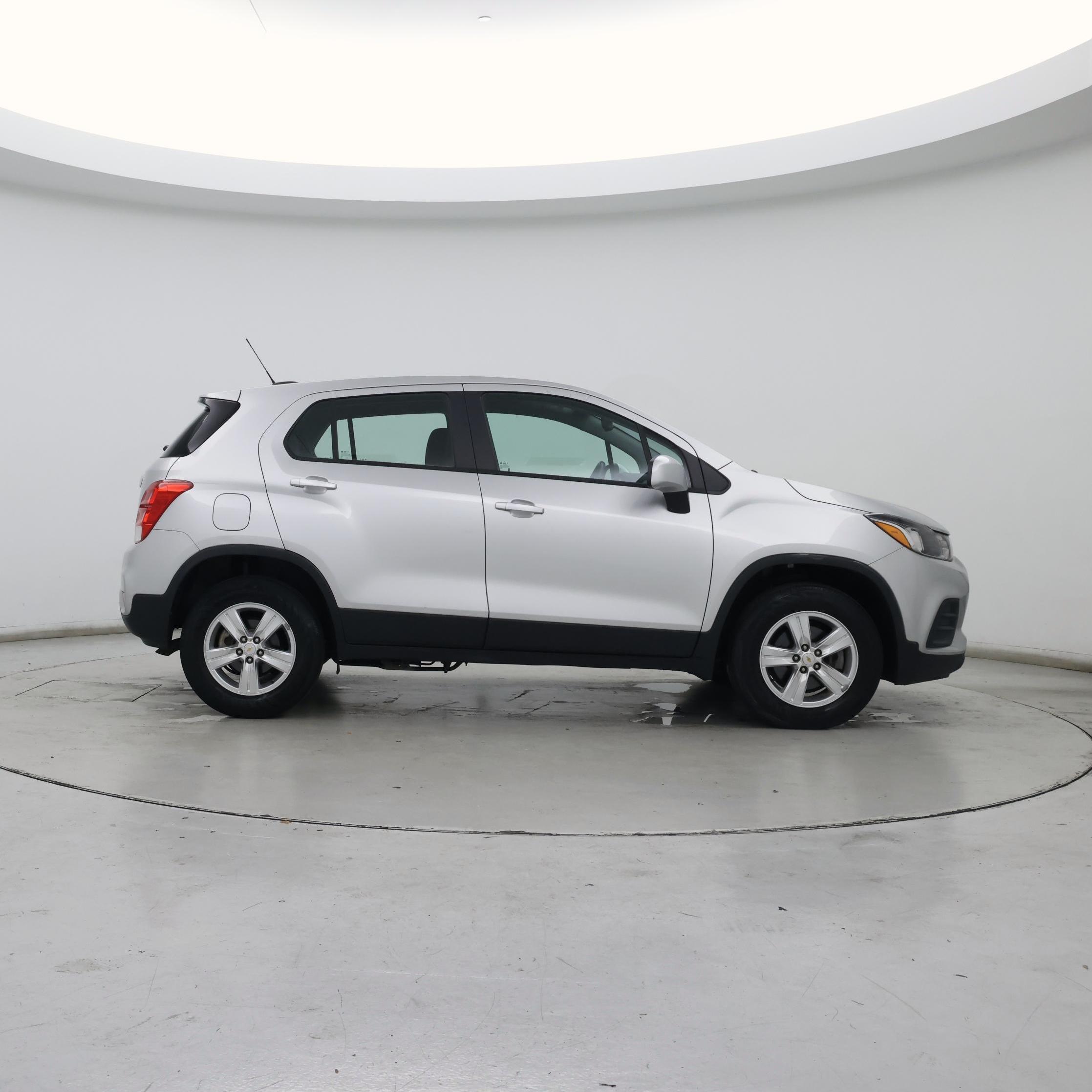 Thumbnail: 2018 Chevrolet Trax - 7