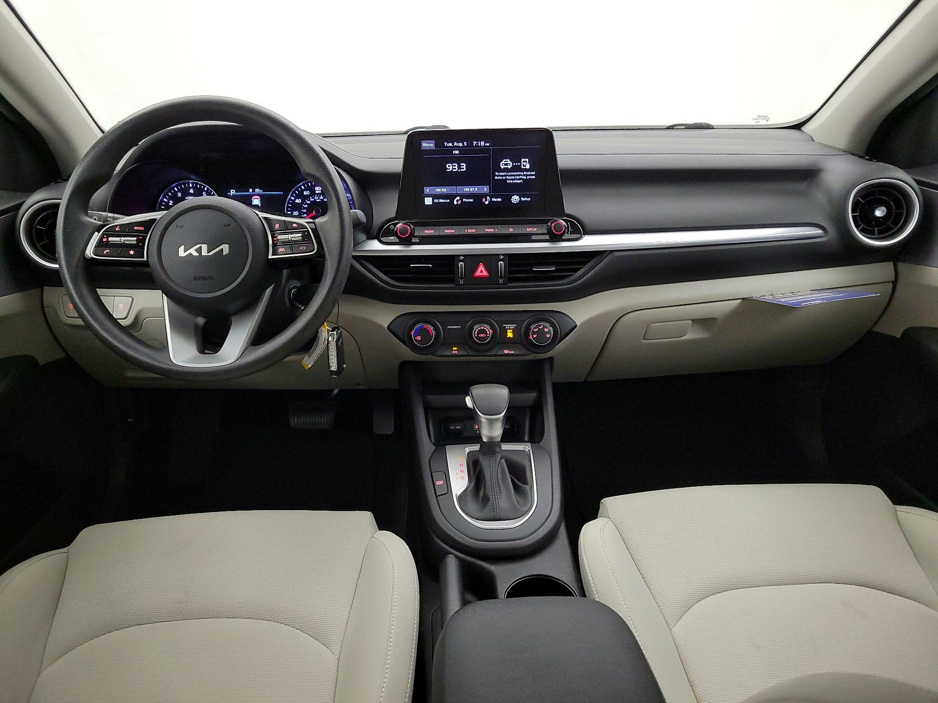 Thumbnail: 2022 Kia Forte - 9