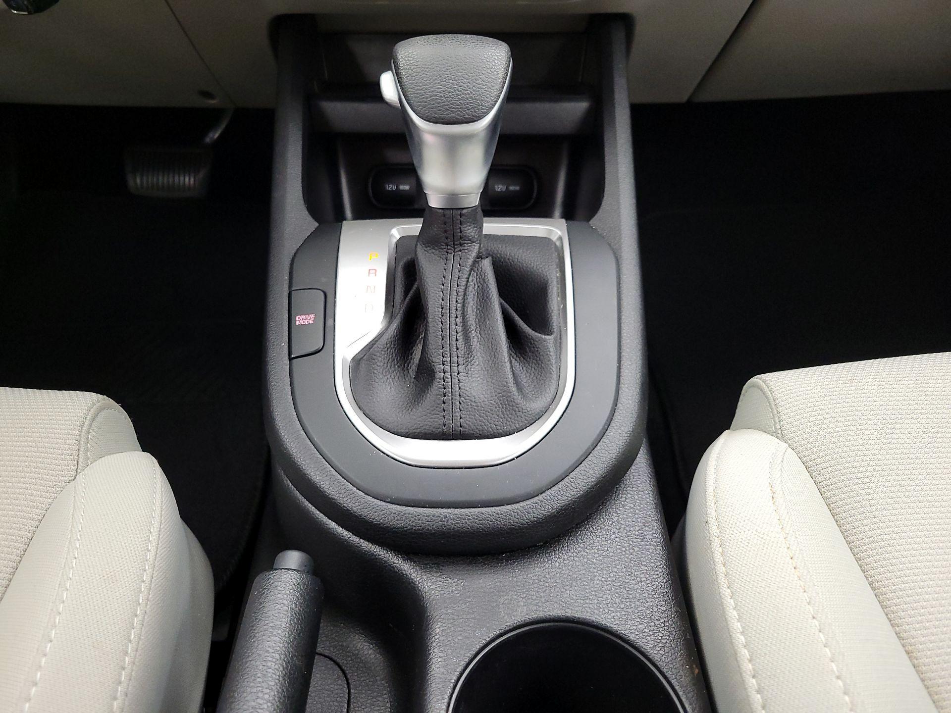Thumbnail: 2022 Kia Forte - 17