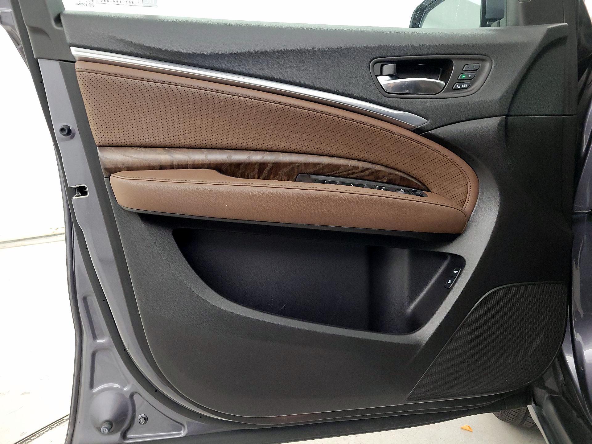 Thumbnail: 2019 Acura MDX - 12