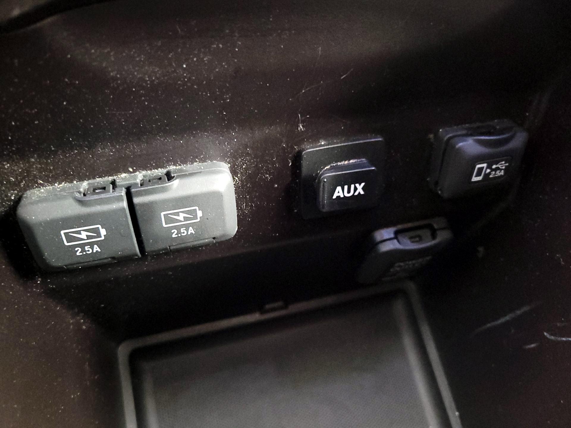 Thumbnail: 2019 Acura MDX - 19