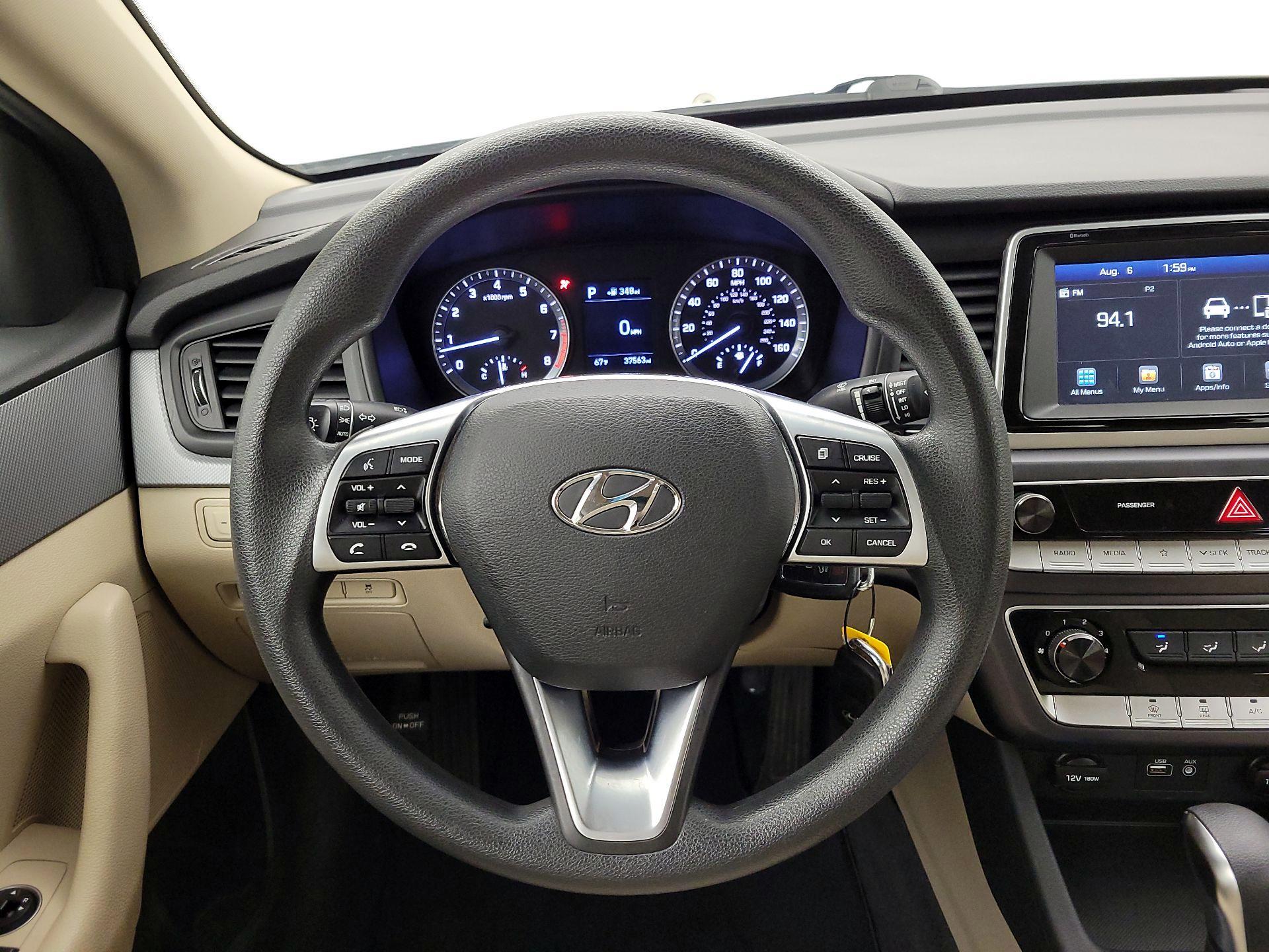 Thumbnail: 2019 Hyundai Sonata - 10