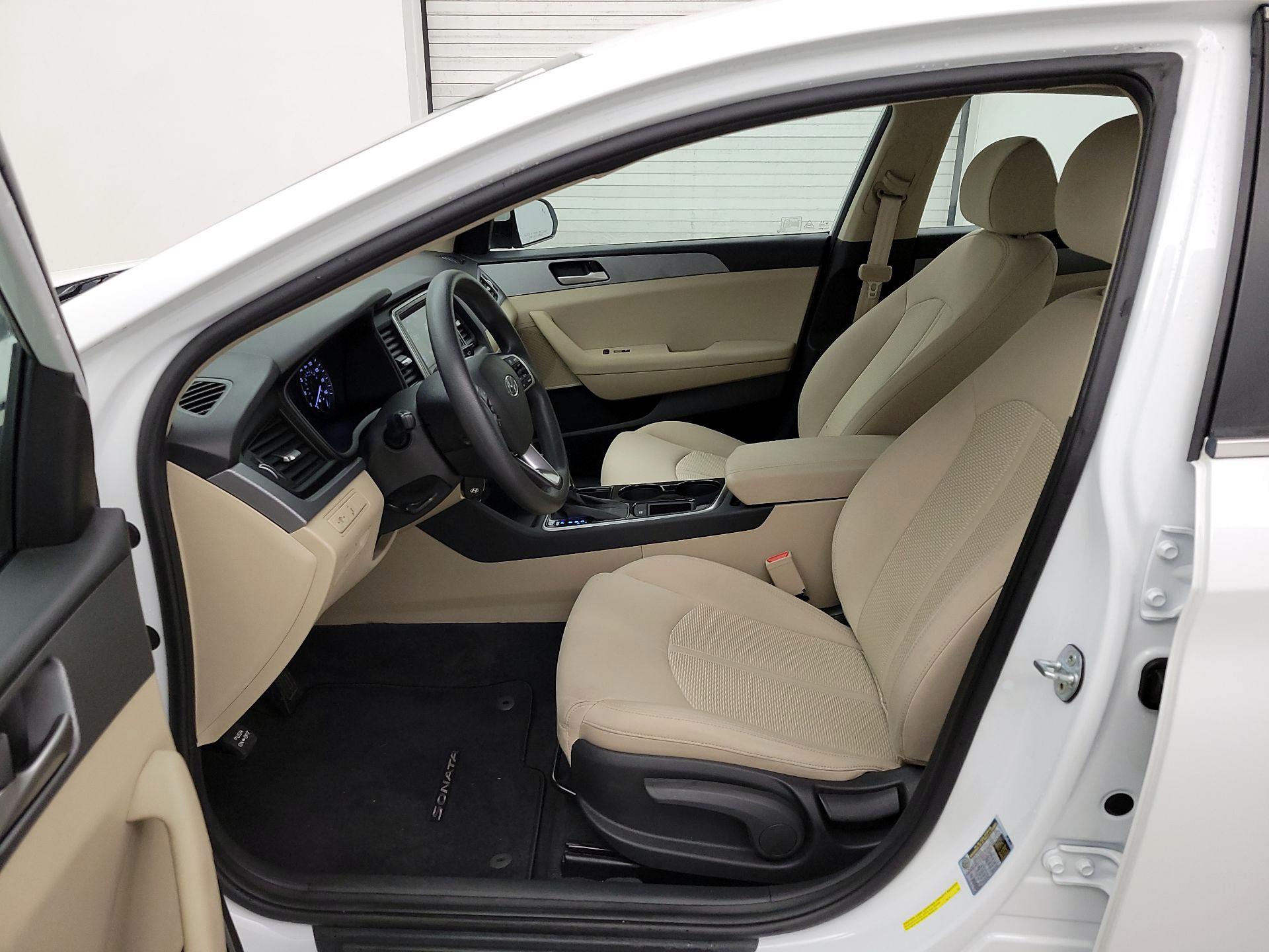 Thumbnail: 2019 Hyundai Sonata - 11