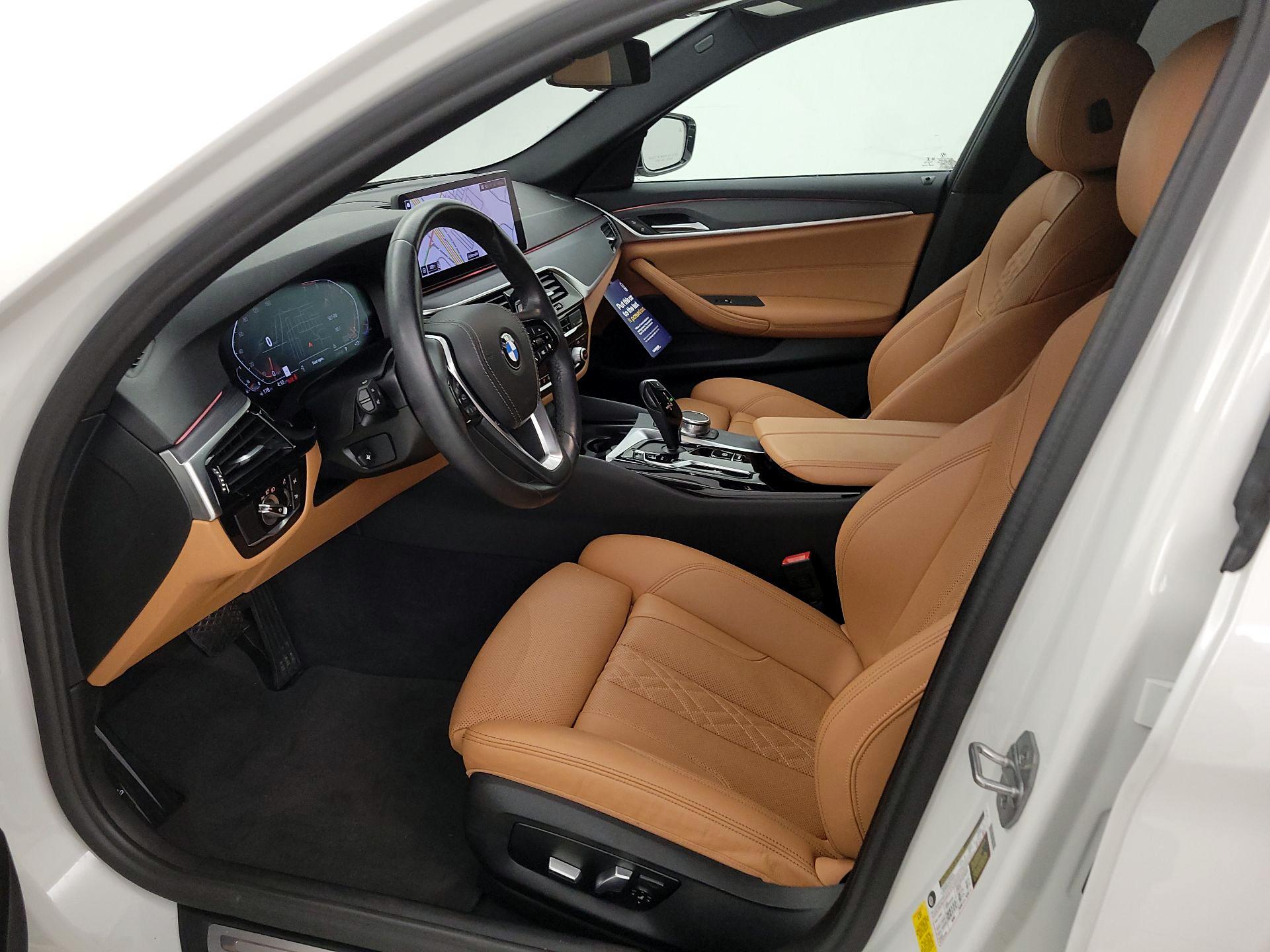 Thumbnail: 2022 BMW 5 Series - 11