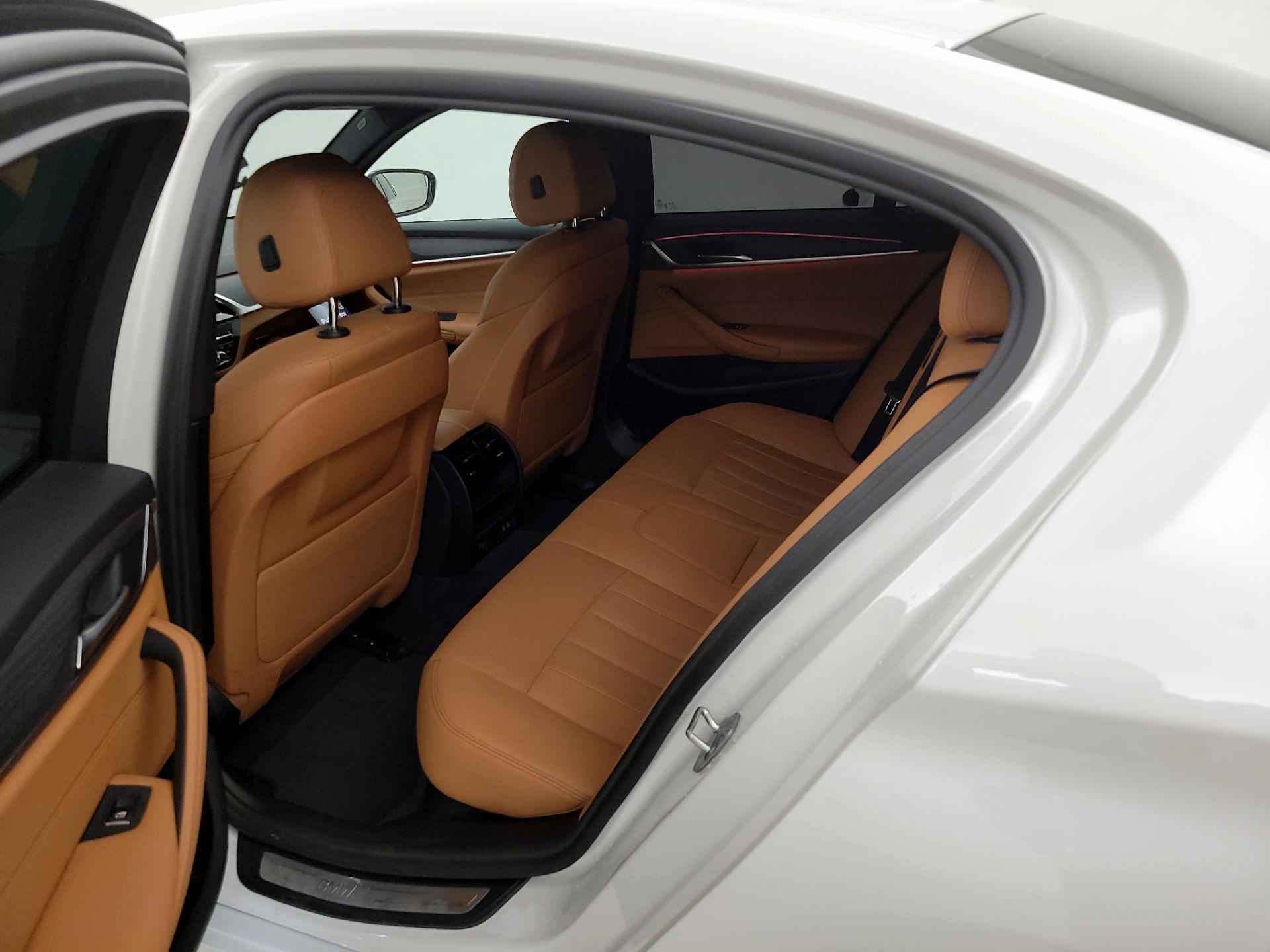 Thumbnail: 2022 BMW 5 Series - 19