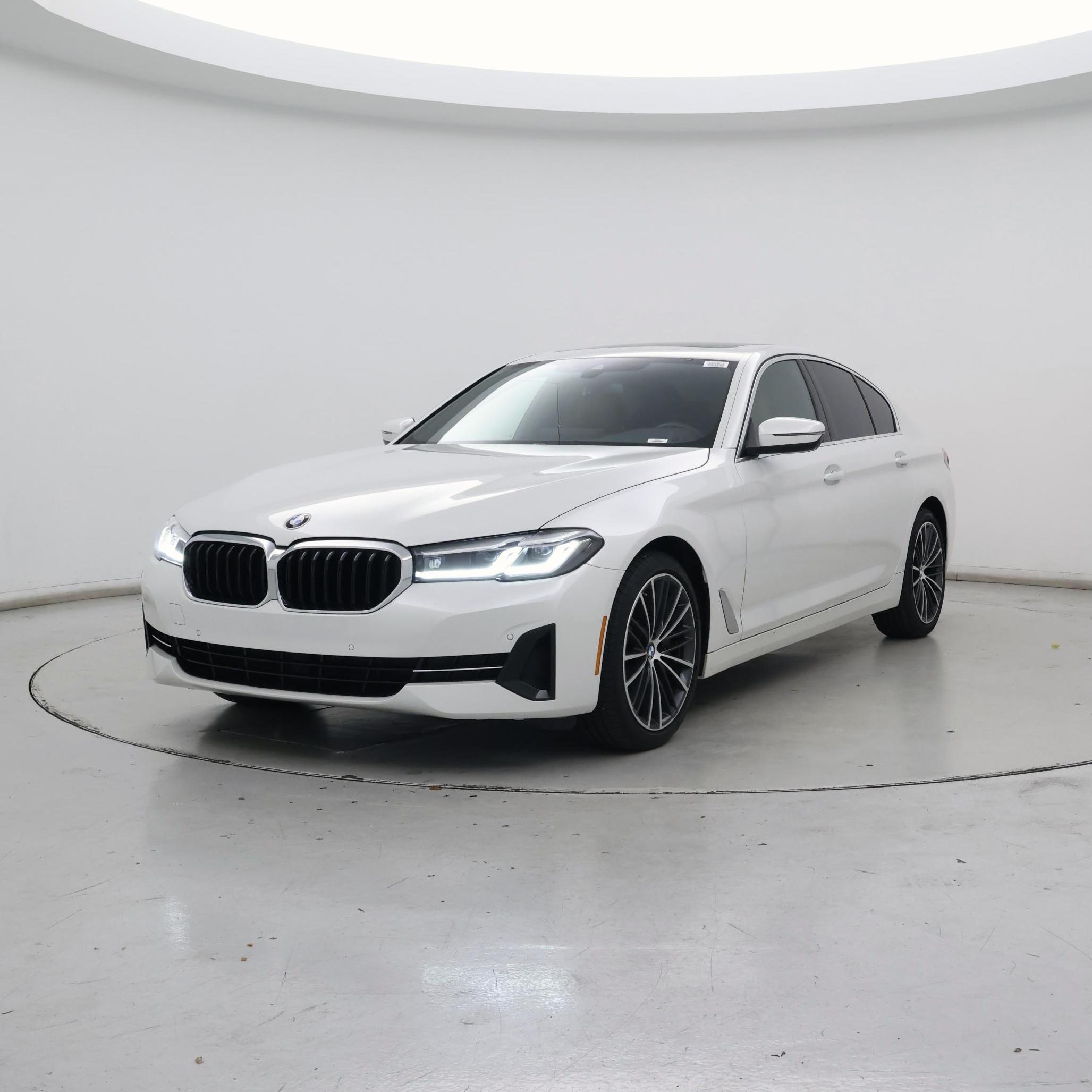 Thumbnail: 2022 BMW 5 Series - 4