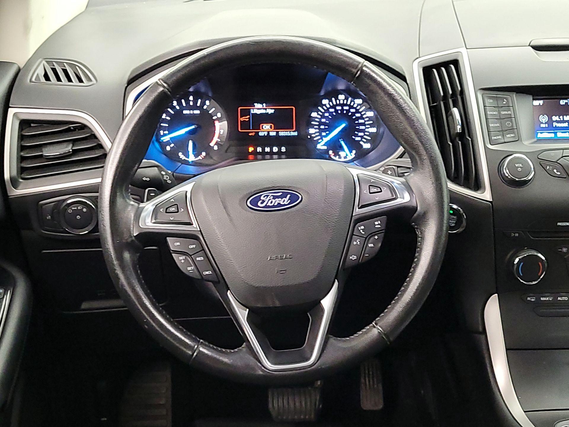 Thumbnail: 2018 Ford Edge - 10
