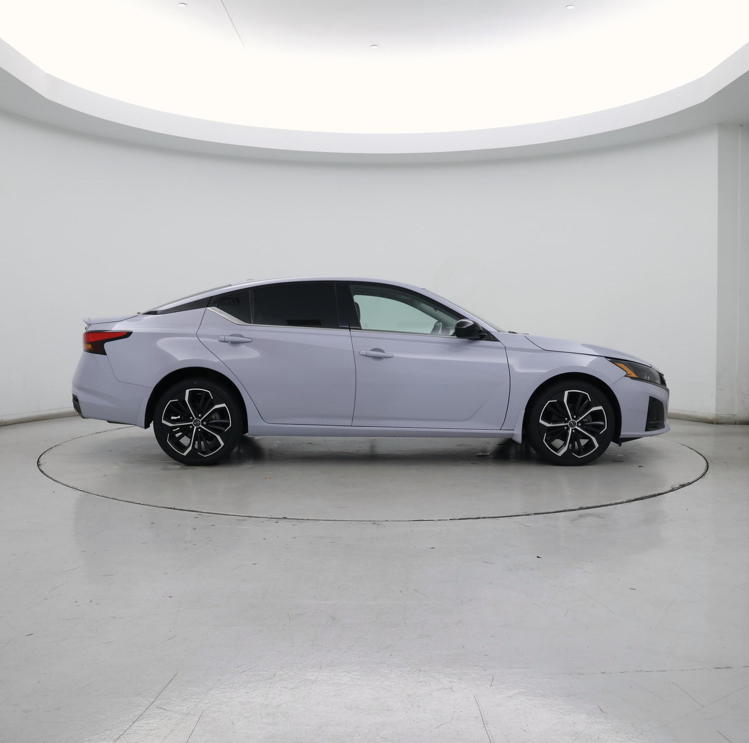 Thumbnail: 2023 Nissan Altima - 7