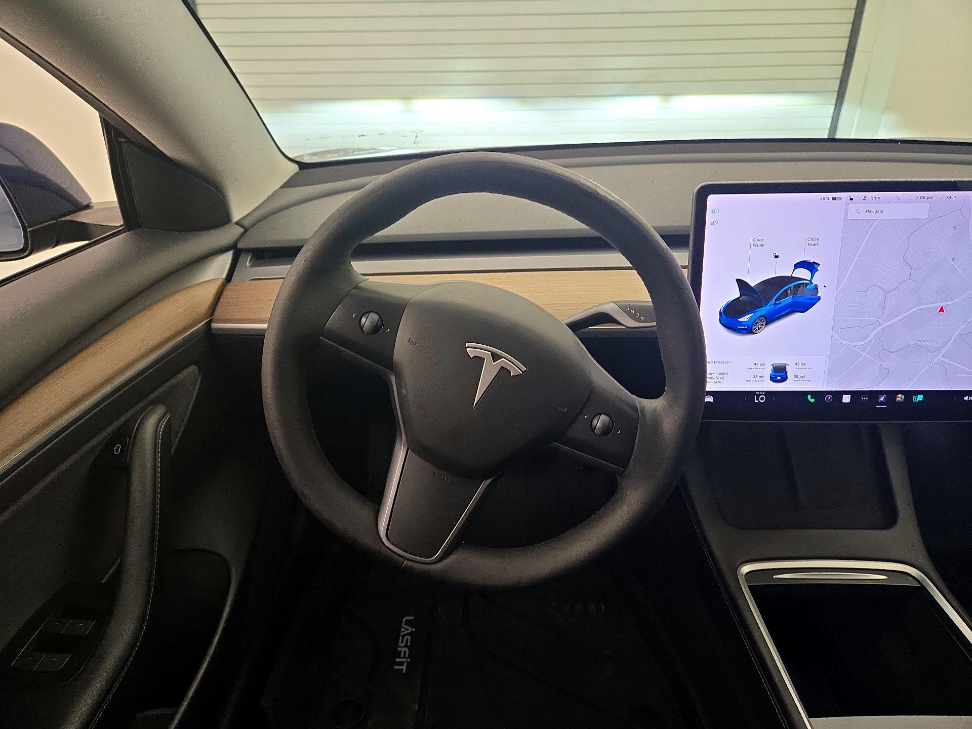 Thumbnail: 2021 Tesla Model 3 - 10