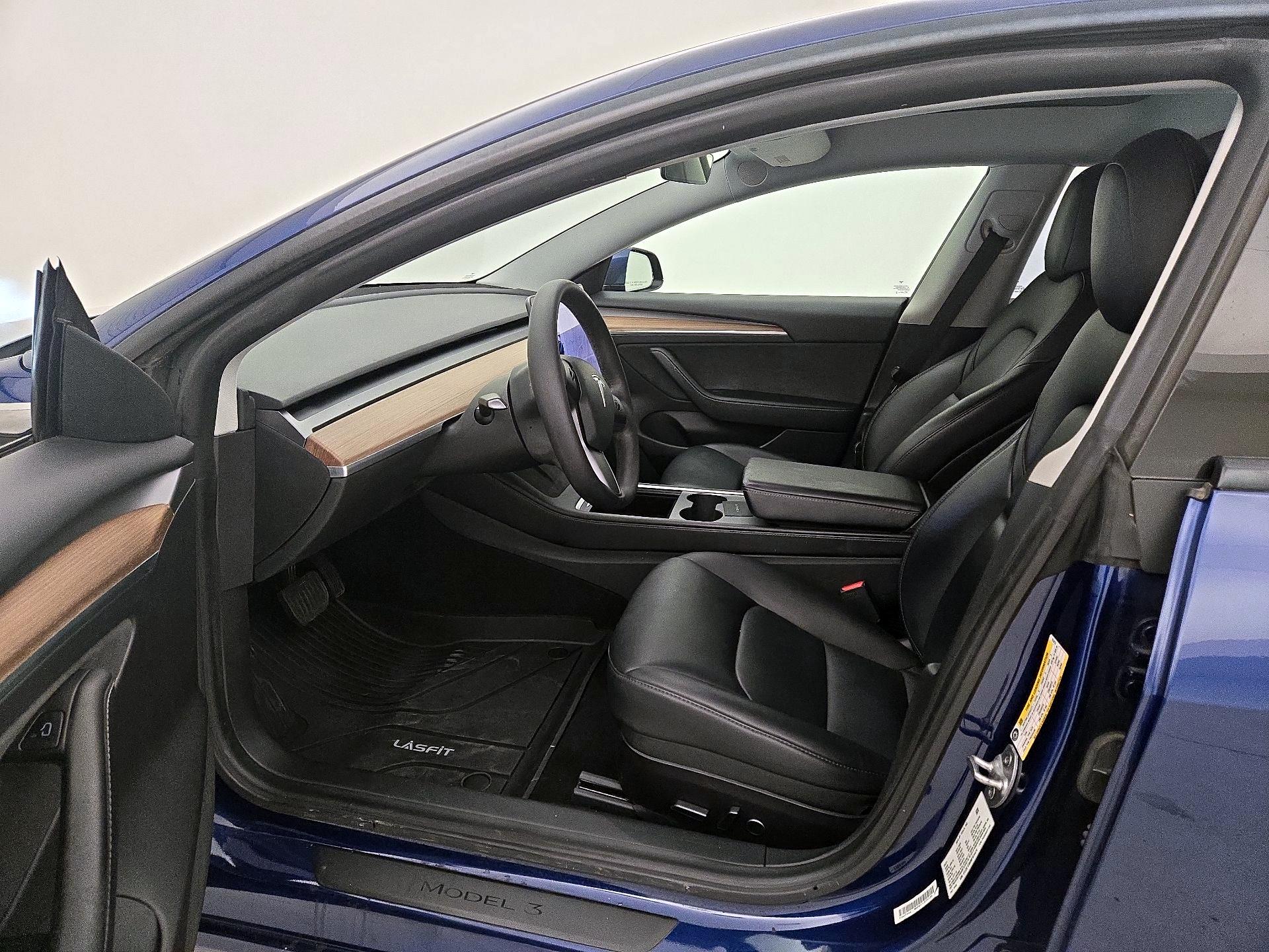 Thumbnail: 2021 Tesla Model 3 - 11
