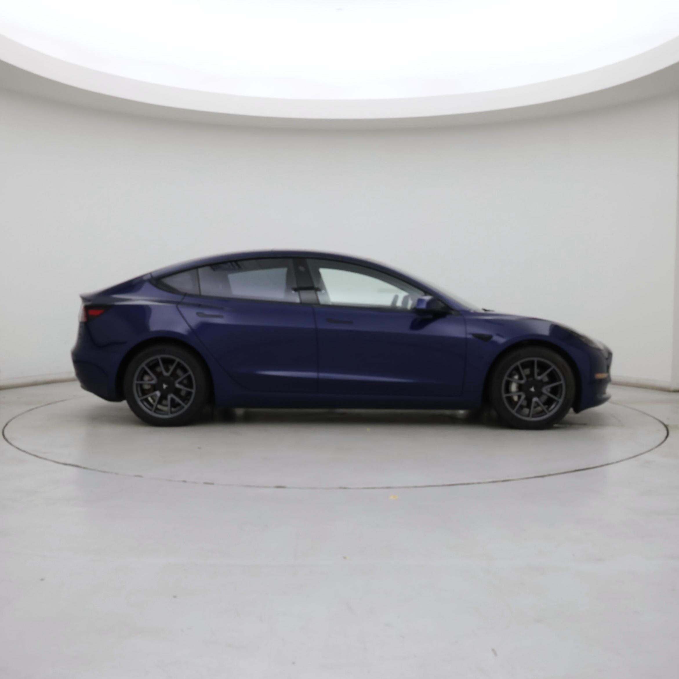 Thumbnail: 2021 Tesla Model 3 - 7