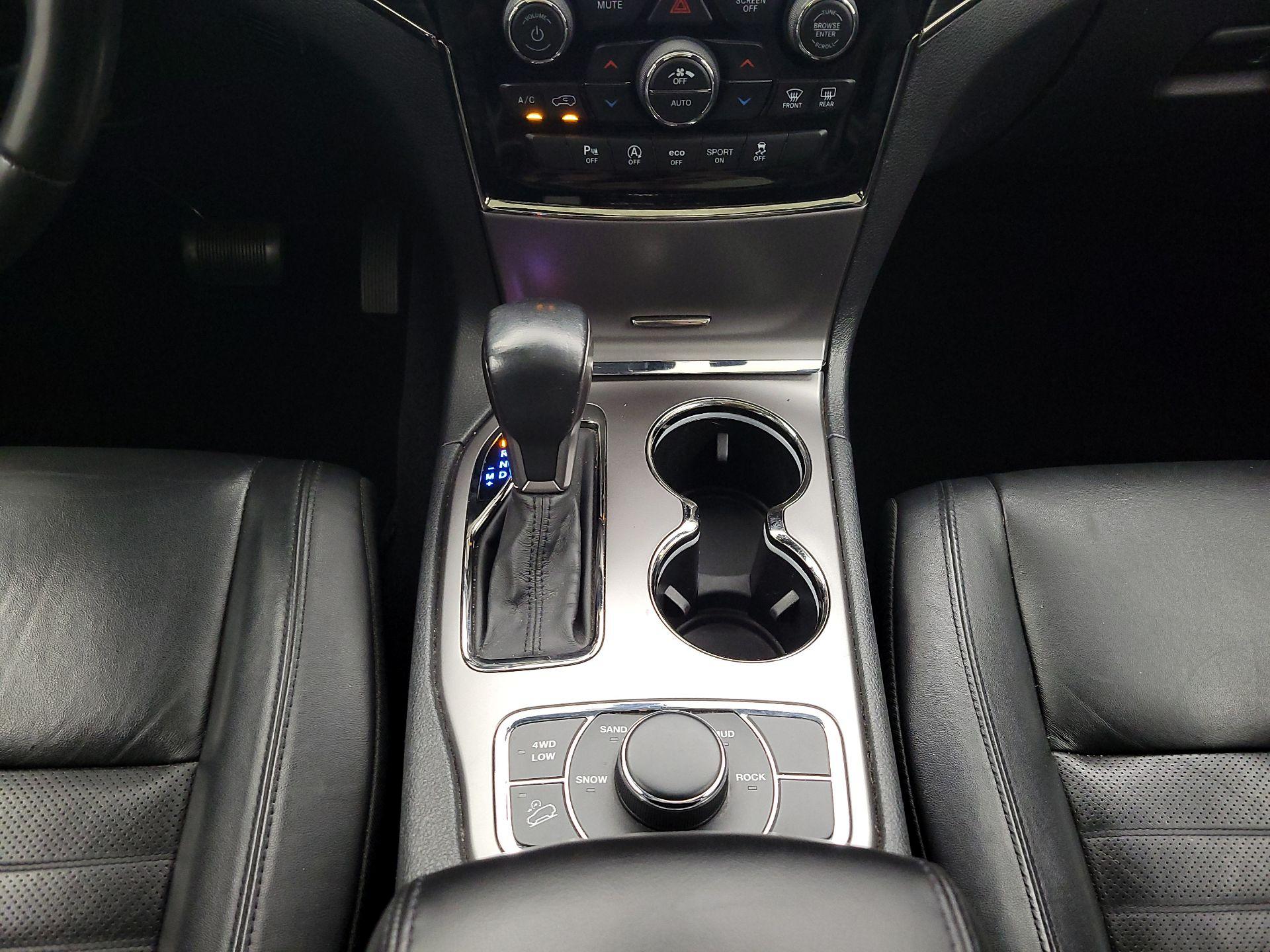 Thumbnail: 2019 Jeep Grand Cherokee - 18