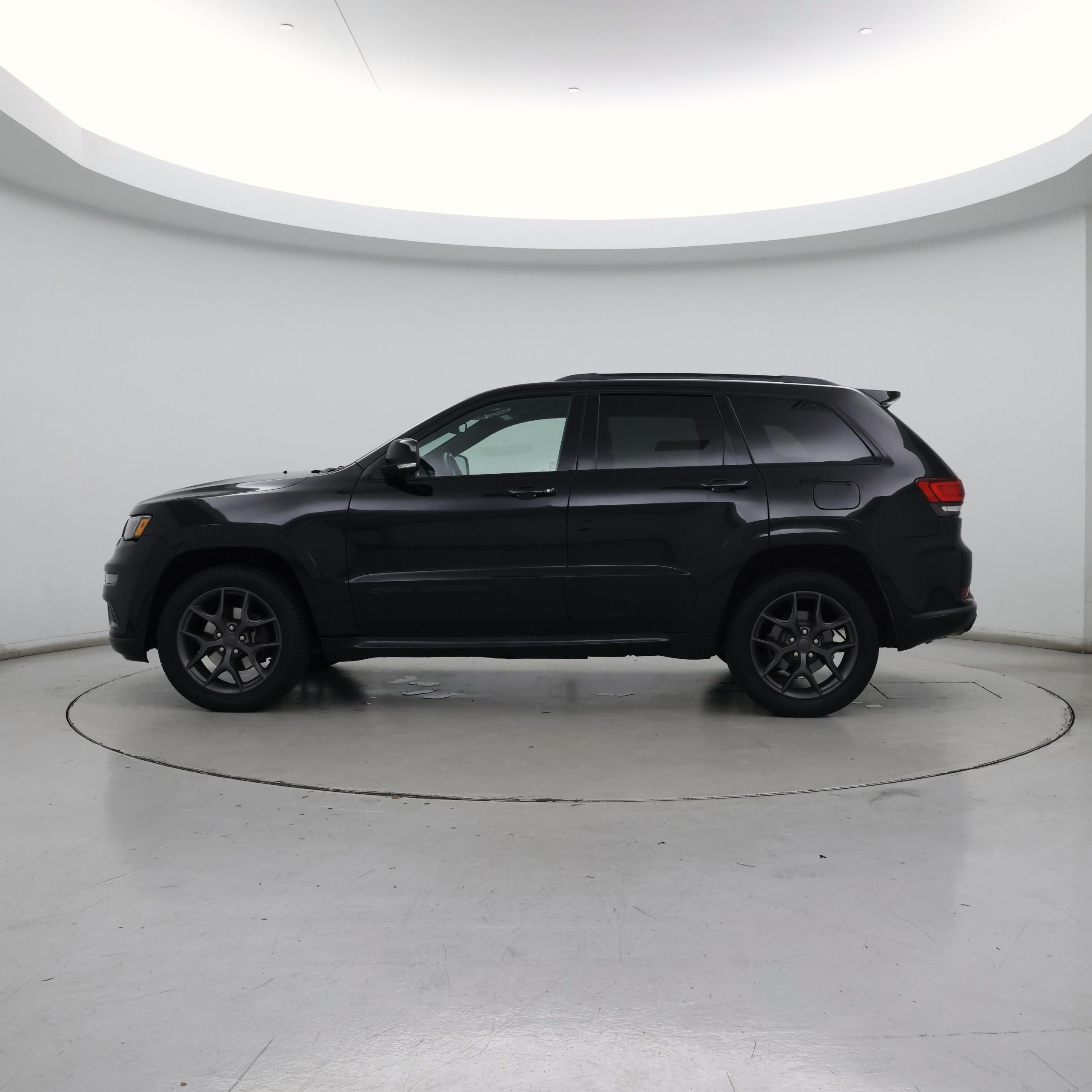 Thumbnail: 2019 Jeep Grand Cherokee - 3