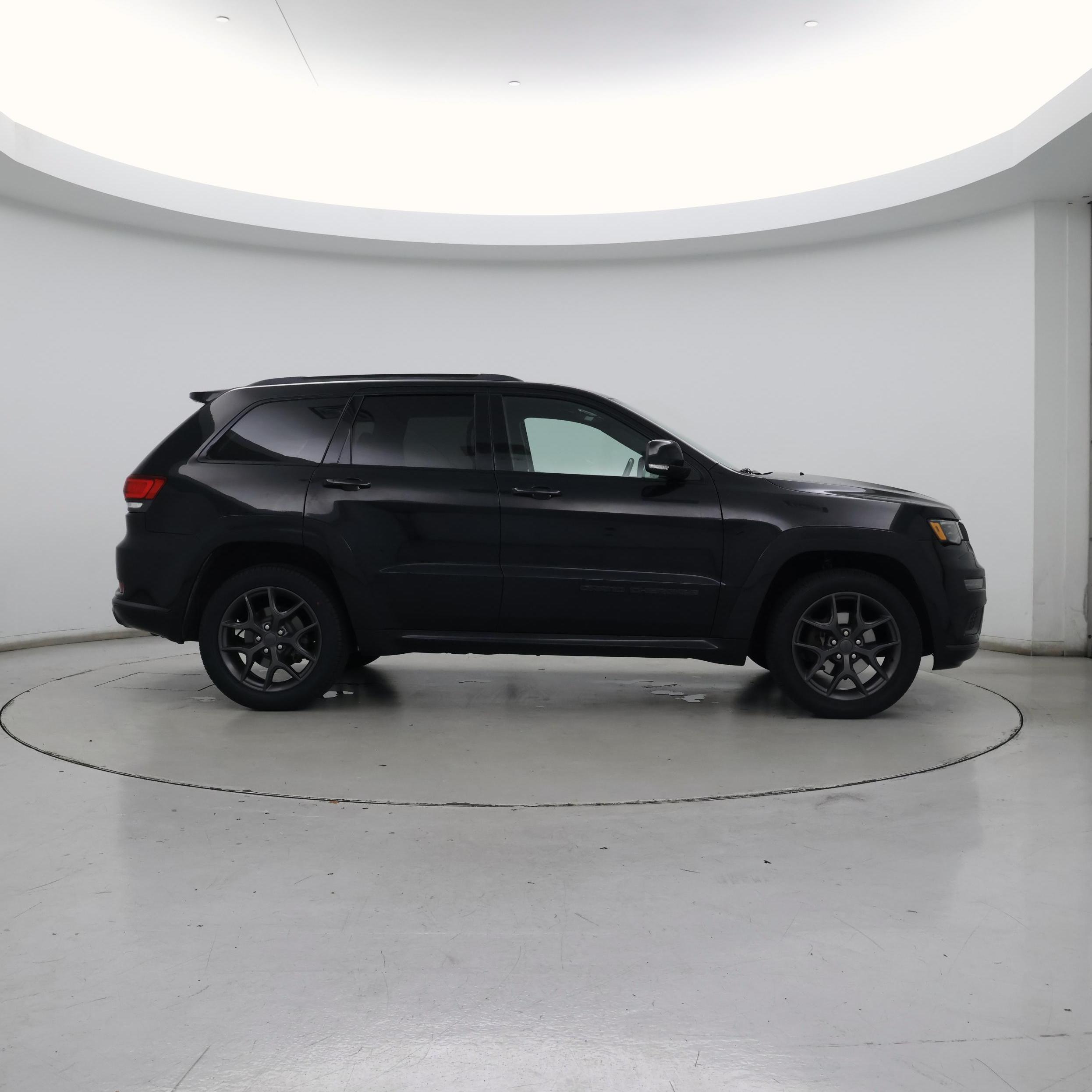 Thumbnail: 2019 Jeep Grand Cherokee - 7