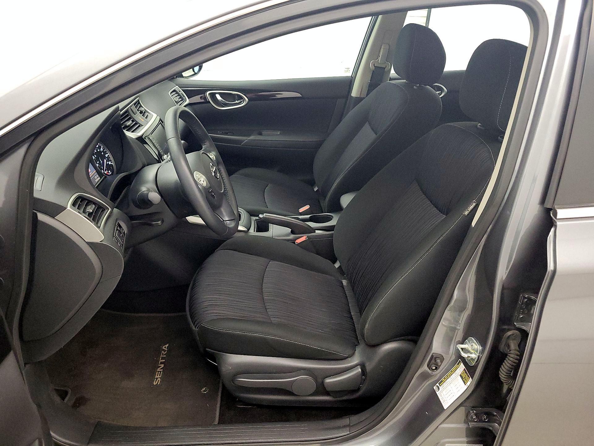 Thumbnail: 2019 Nissan Sentra - 11