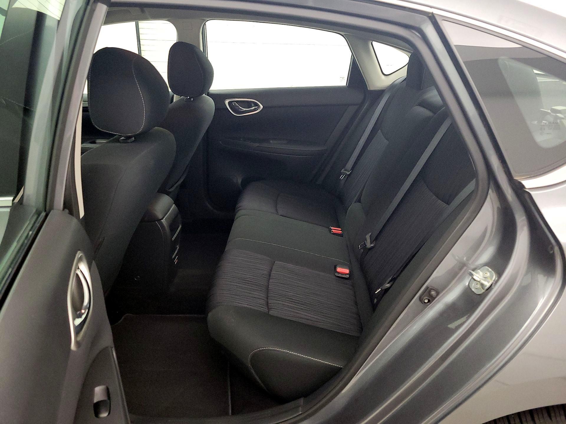 Thumbnail: 2019 Nissan Sentra - 19