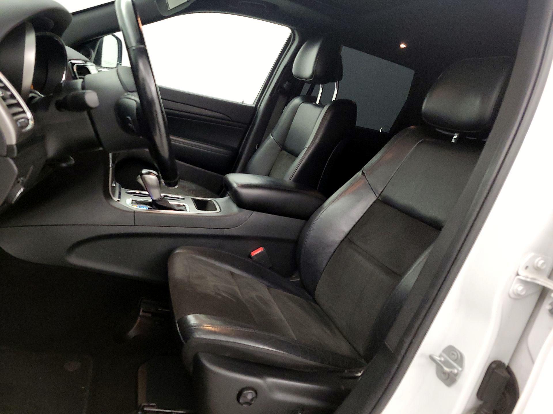 Thumbnail: 2020 Jeep Grand Cherokee - 11