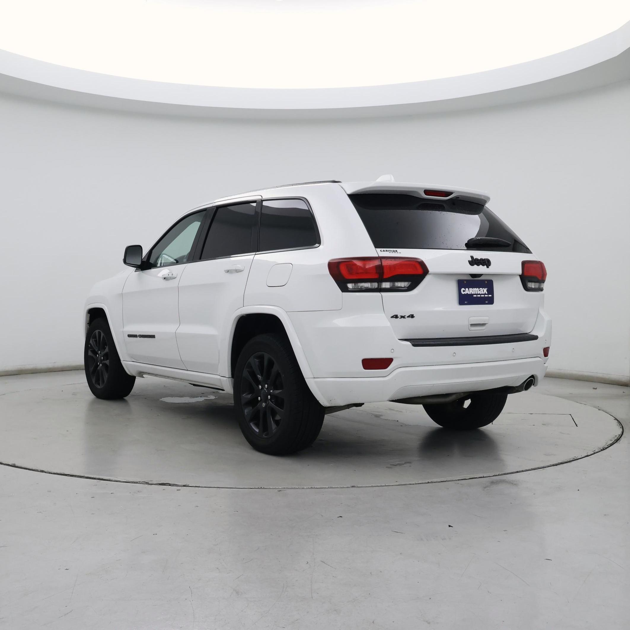 Thumbnail: 2020 Jeep Grand Cherokee - 2
