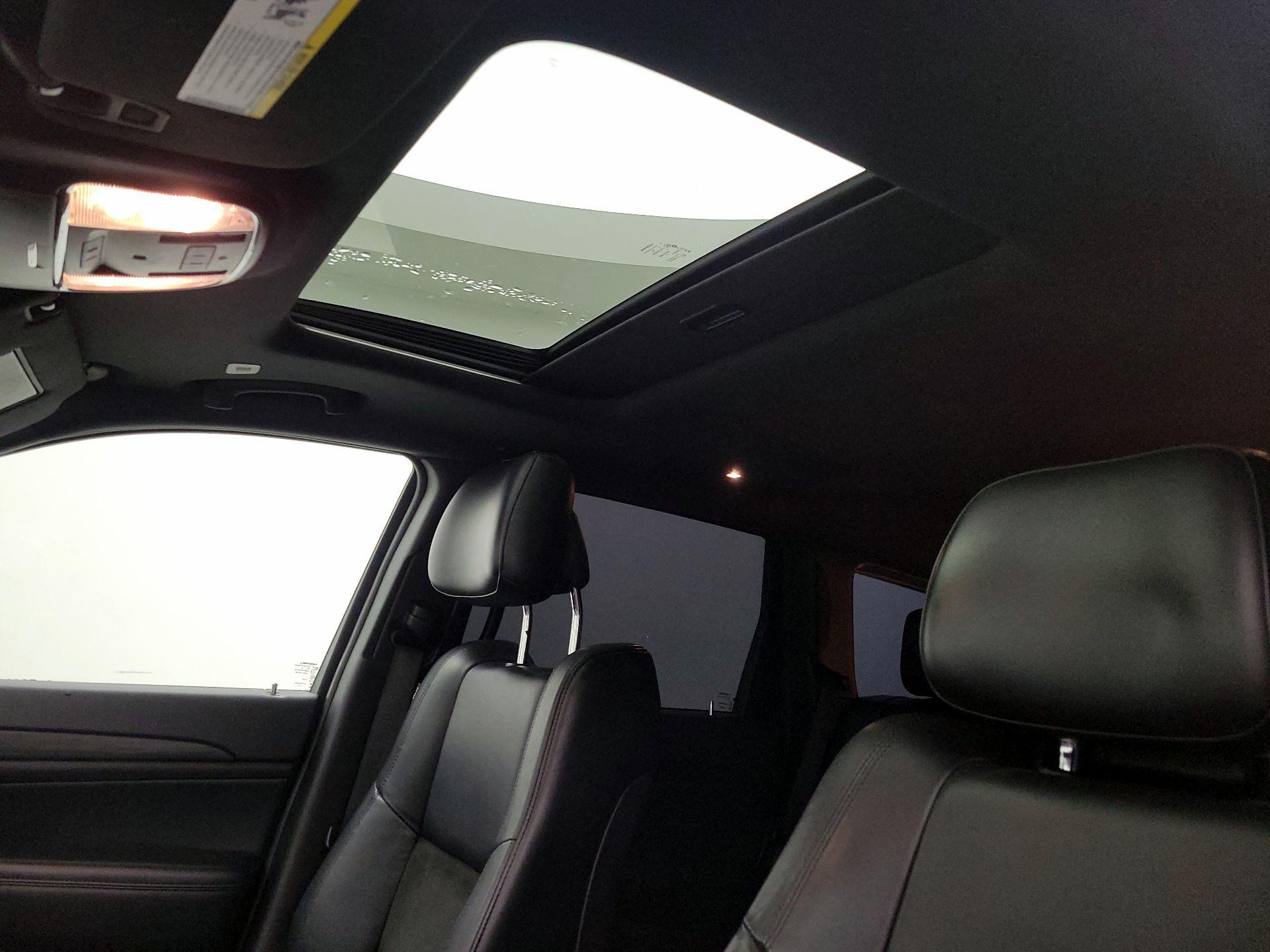 Thumbnail: 2020 Jeep Grand Cherokee - 19