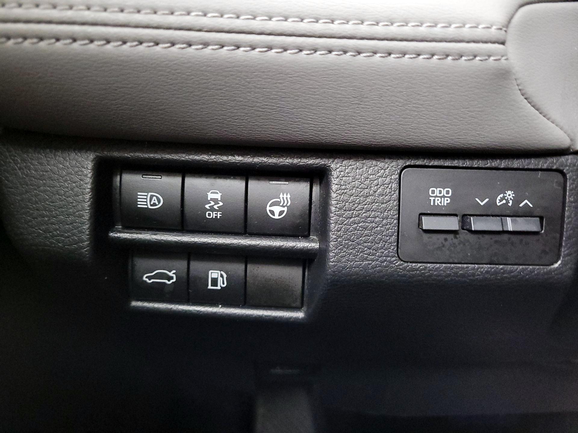 Thumbnail: 2019 Toyota Avalon - 13
