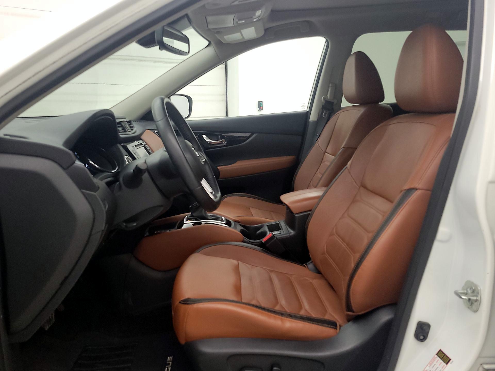 Thumbnail: 2019 Nissan Rogue - 11