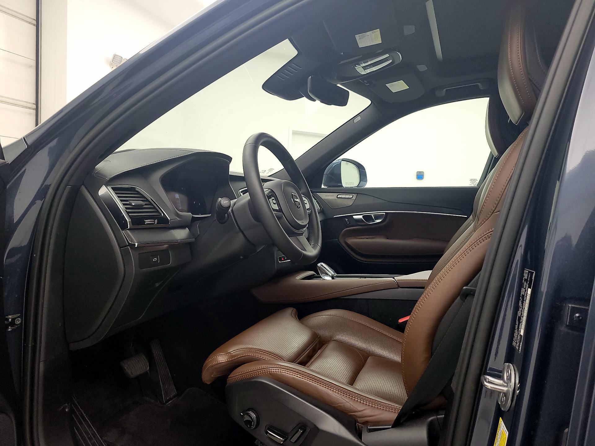 Thumbnail: 2023 Volvo XC90 - 11