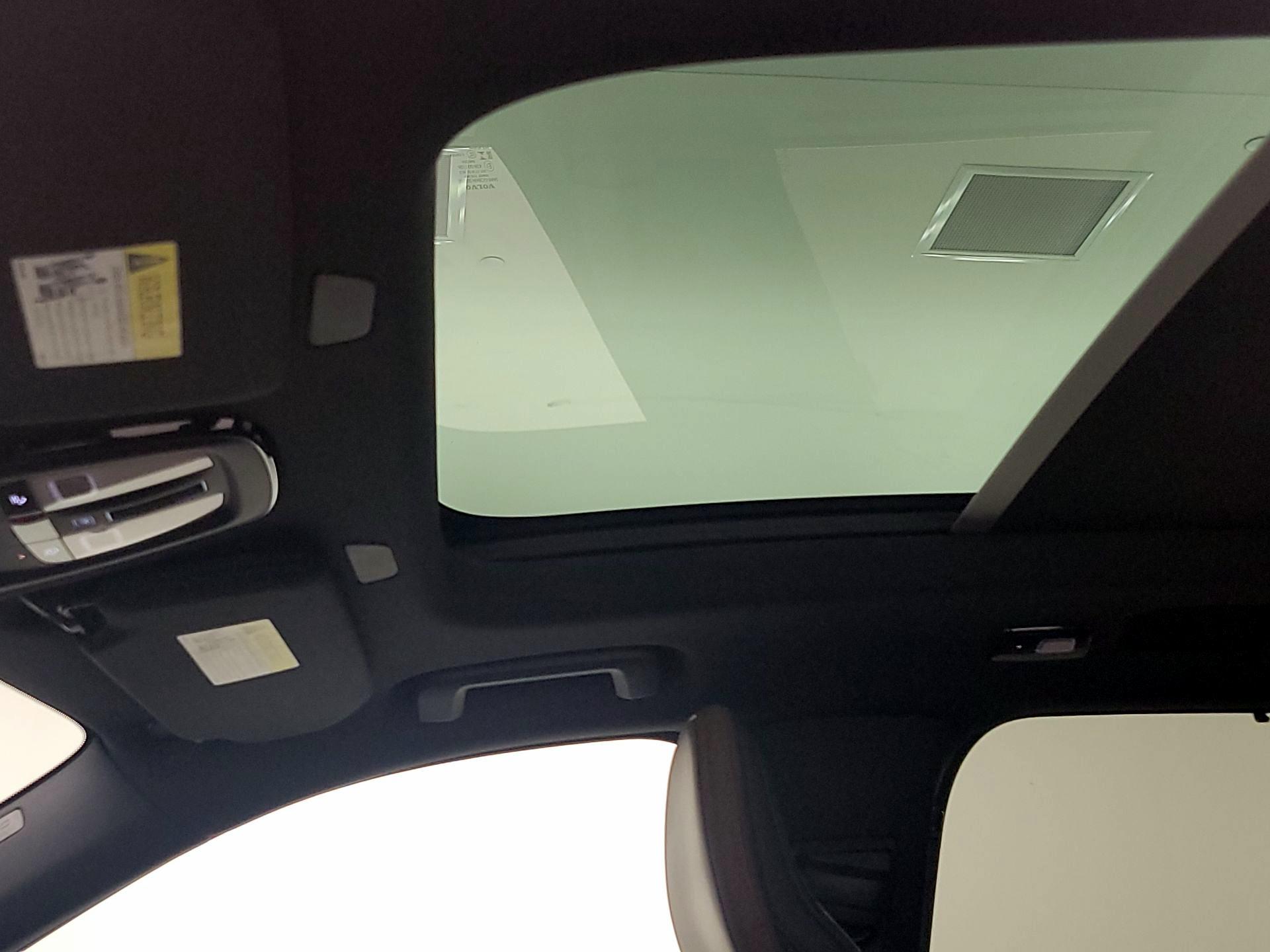 Thumbnail: 2023 Volvo XC90 - 19