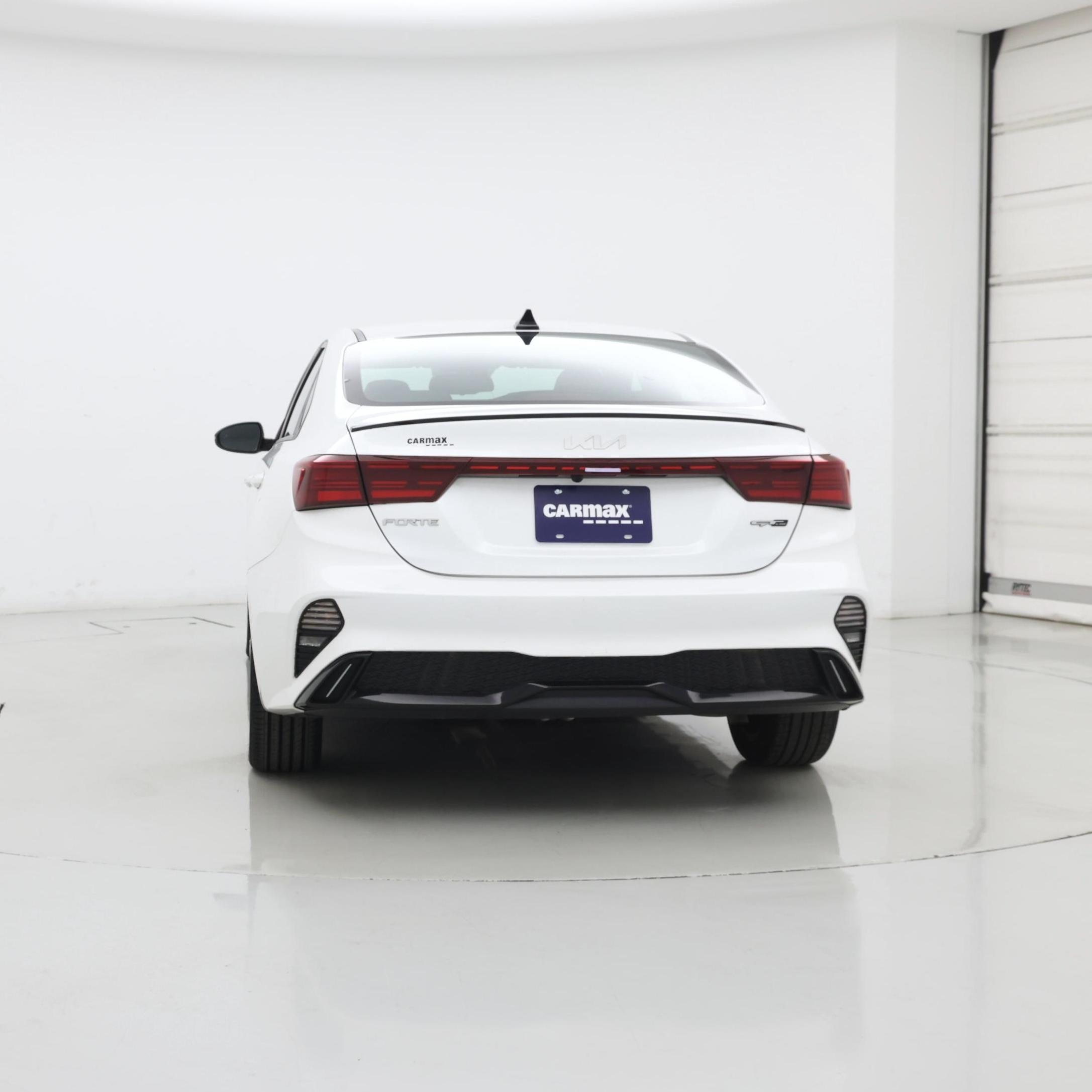 Thumbnail: 2022 Kia Forte - 6