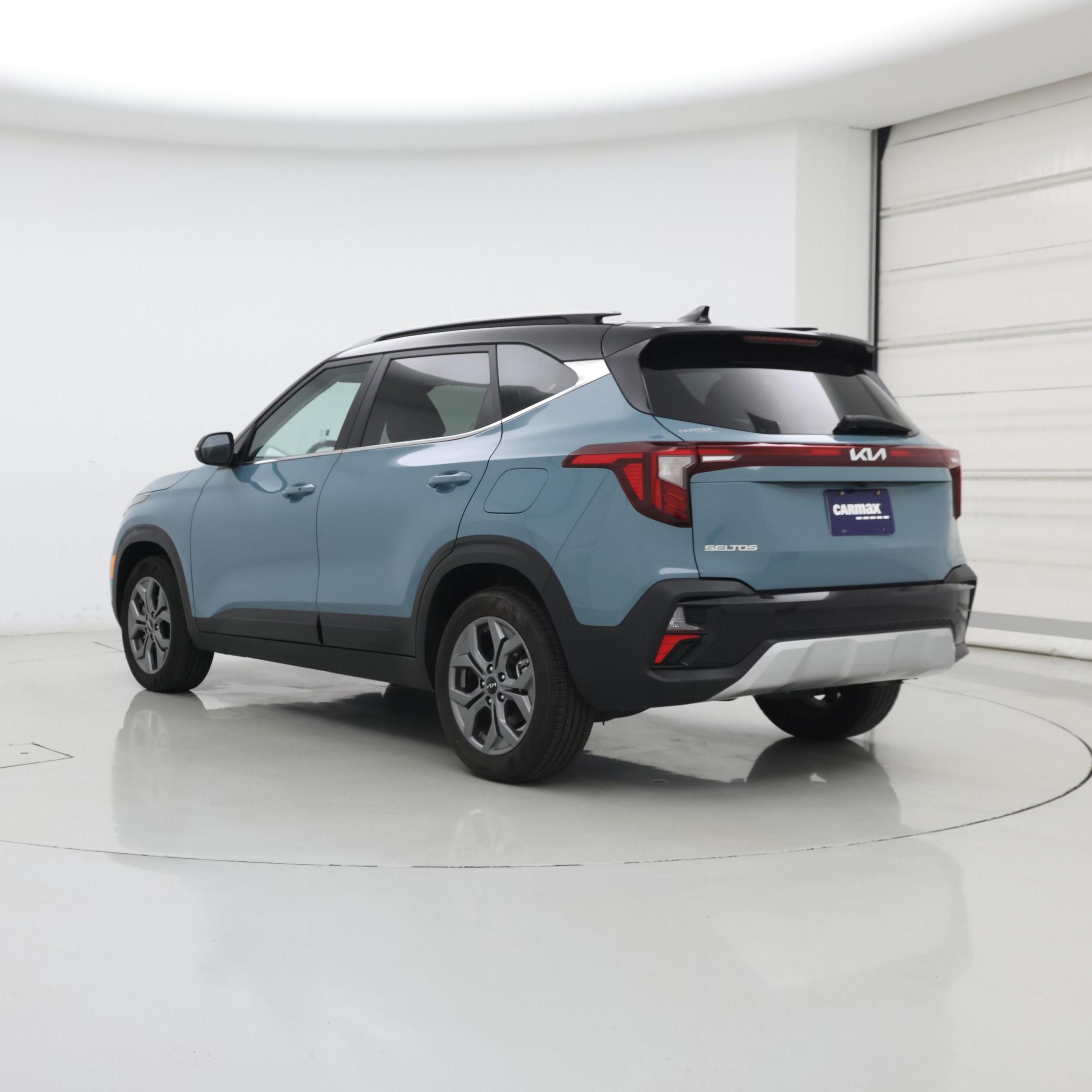 Thumbnail: 2024 Kia Seltos - 2