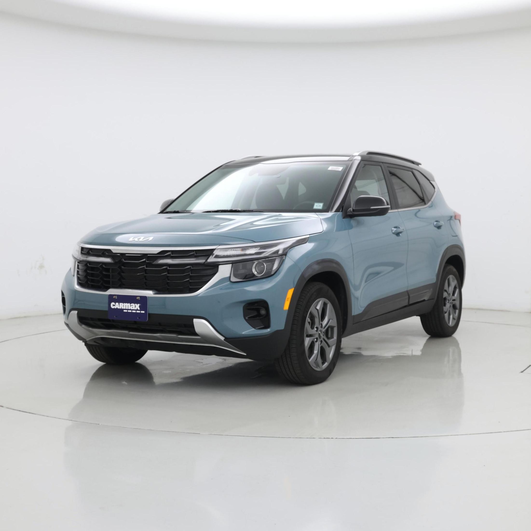 Thumbnail: 2024 Kia Seltos - 4