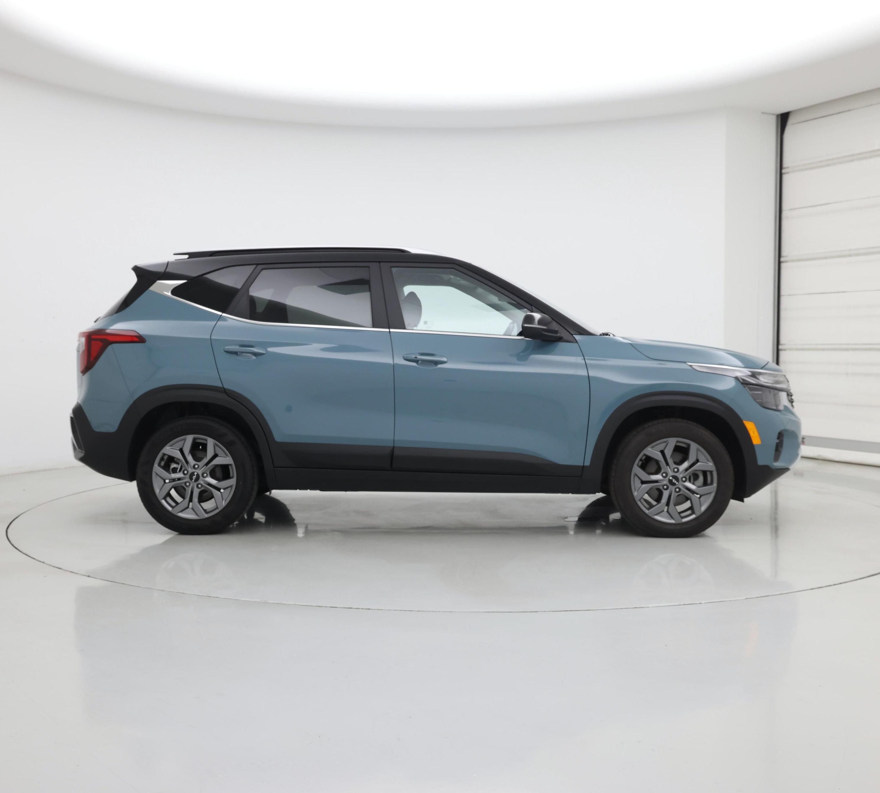 Thumbnail: 2024 Kia Seltos - 7