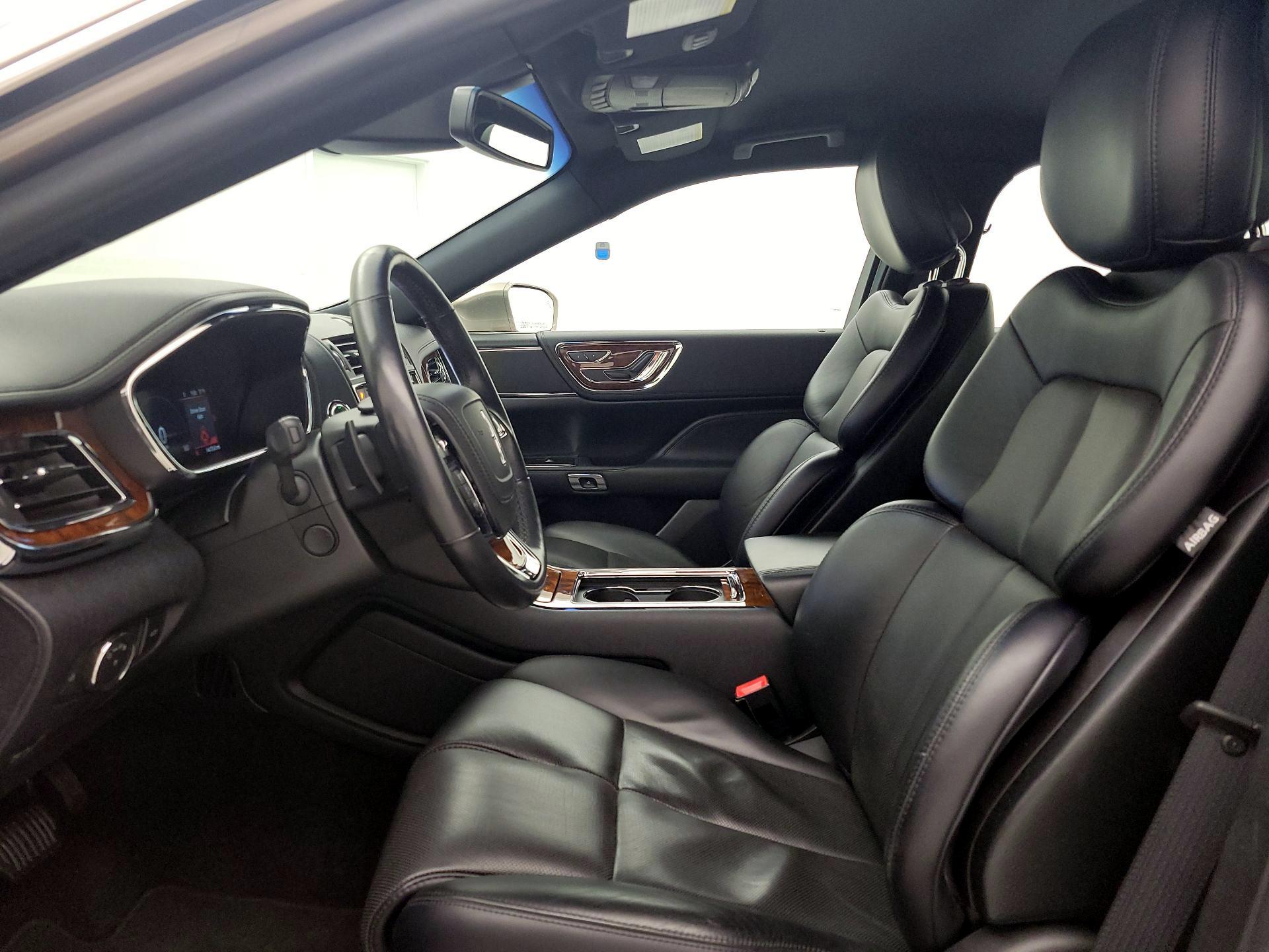 Thumbnail: 2019 Lincoln Continental - 11
