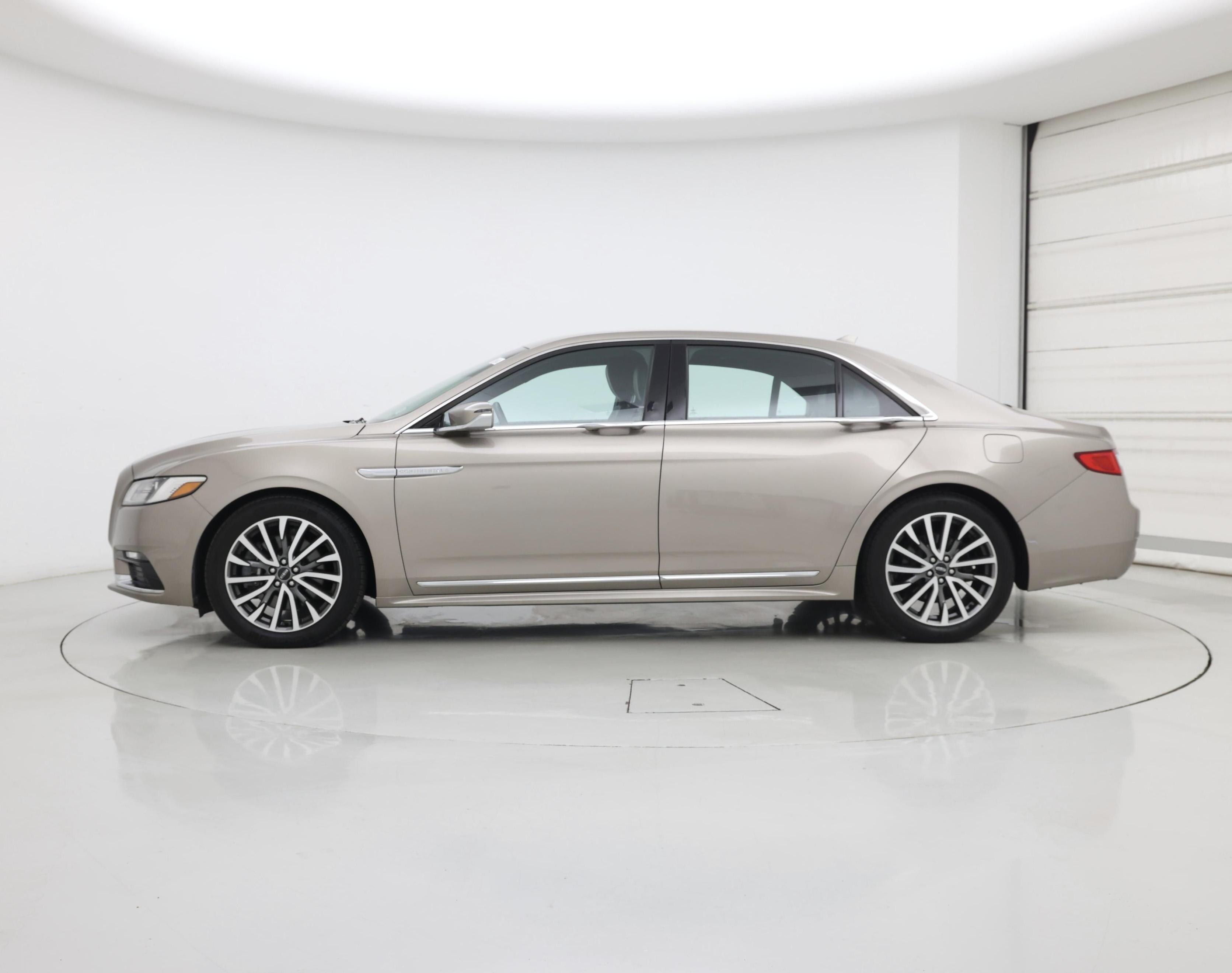 Thumbnail: 2019 Lincoln Continental - 3