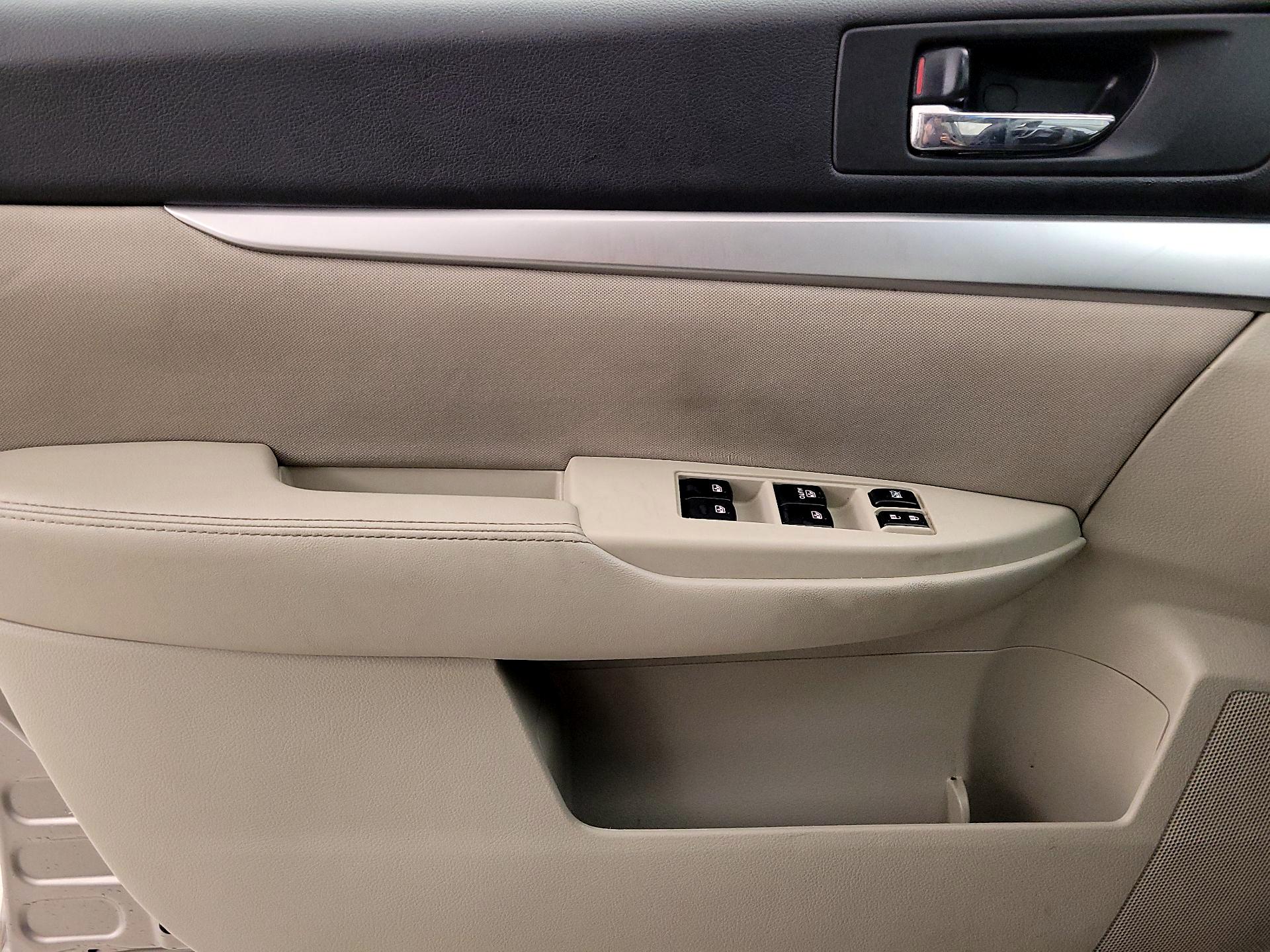 Thumbnail: 2014 Subaru Outback - 12