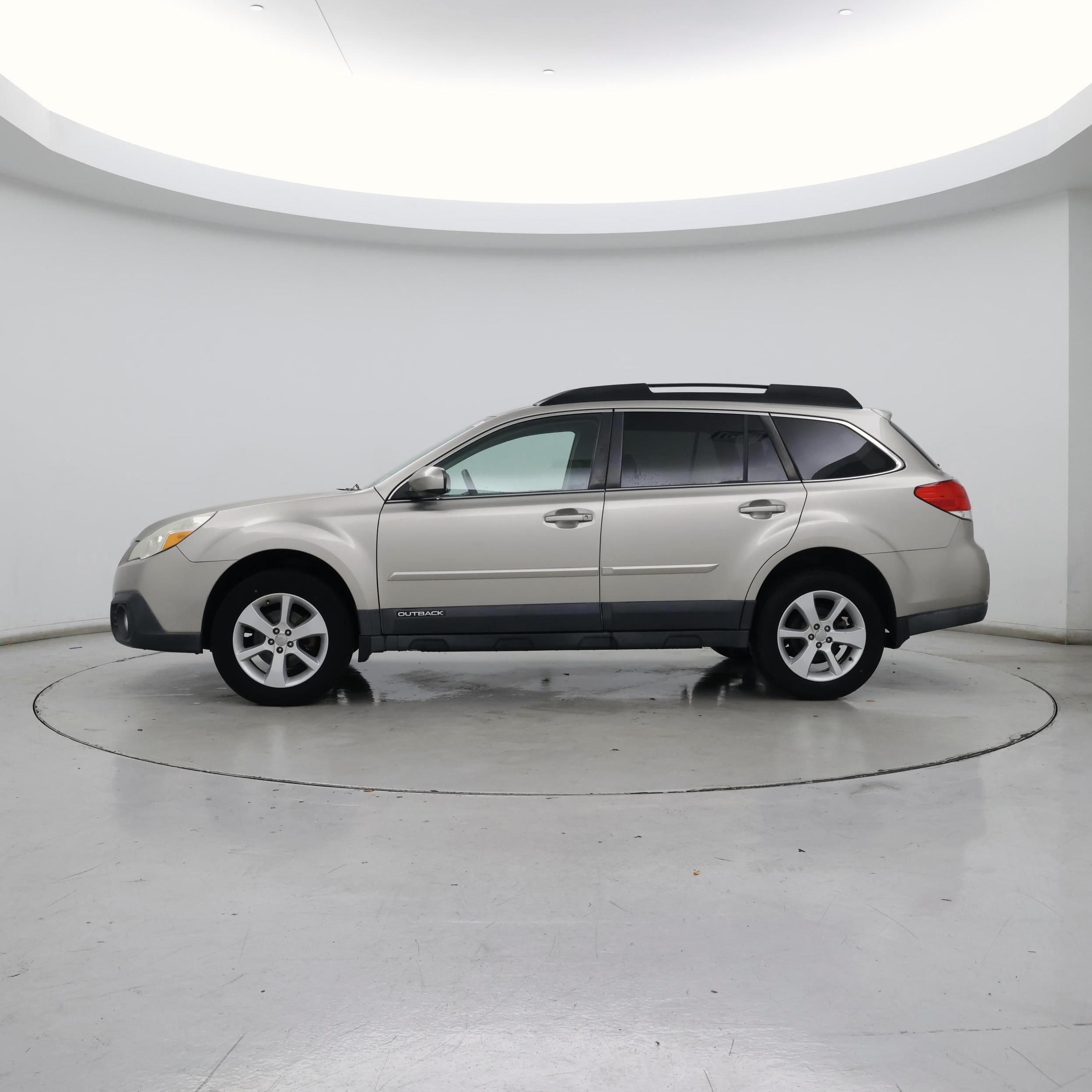 Thumbnail: 2014 Subaru Outback - 3