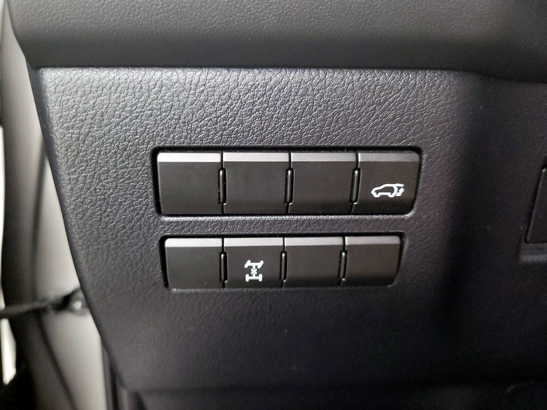 Thumbnail: 2016 Lexus NX - 13