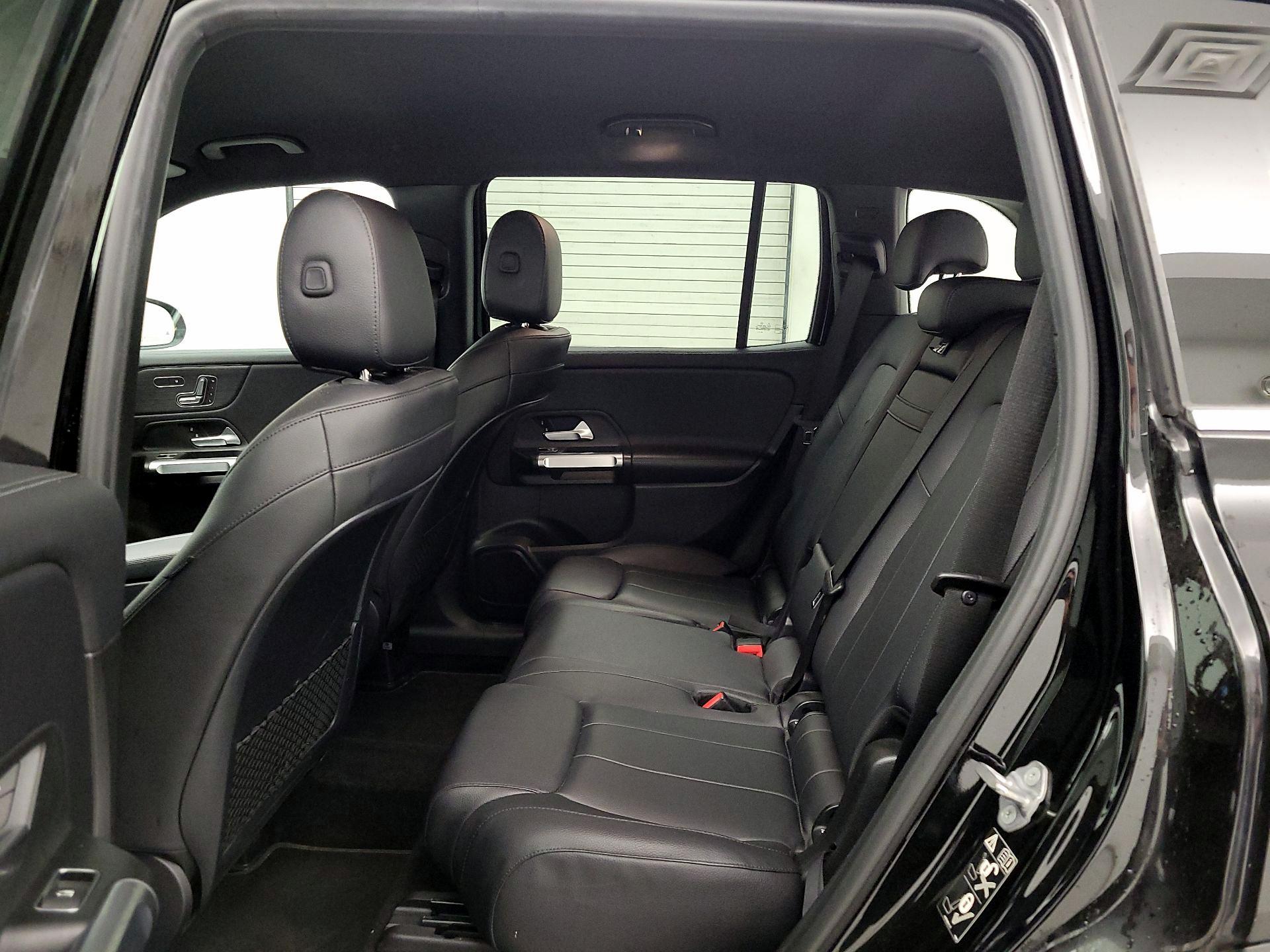 Thumbnail: 2020 Mercedes-Benz GLB - 19