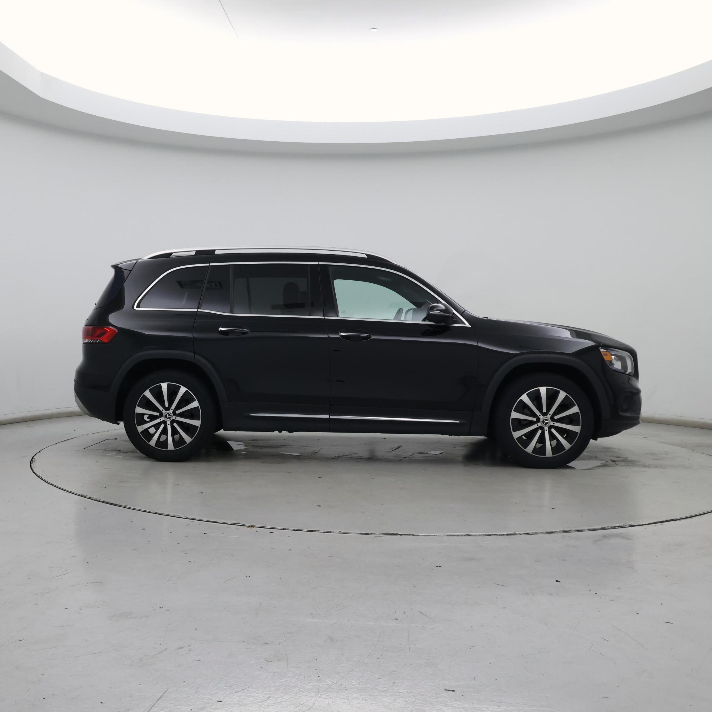 Thumbnail: 2020 Mercedes-Benz GLB - 7