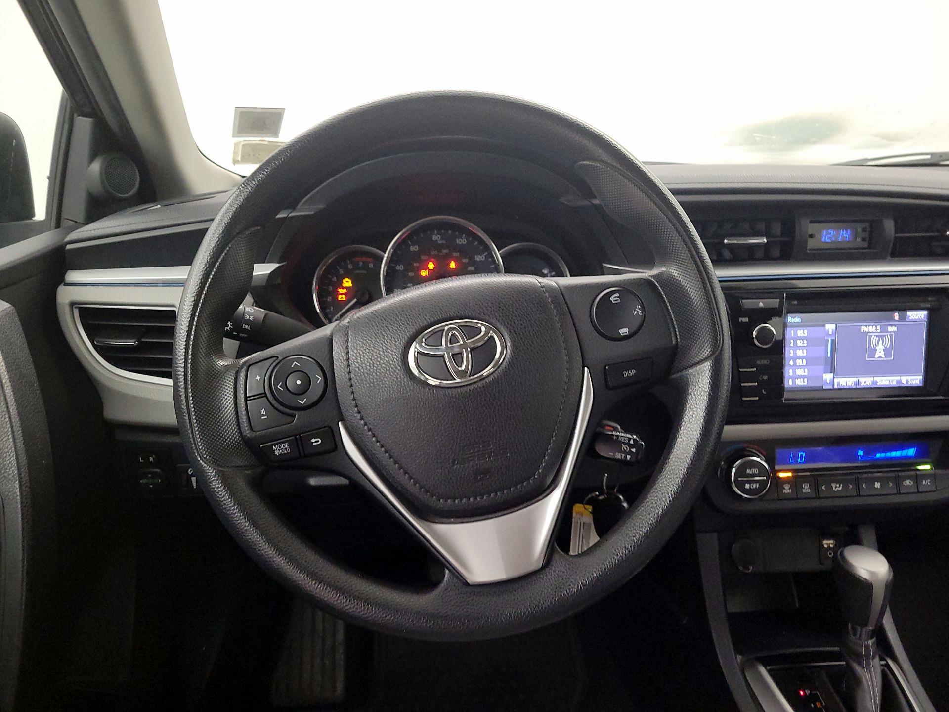 Thumbnail: 2014 Toyota Corolla - 10