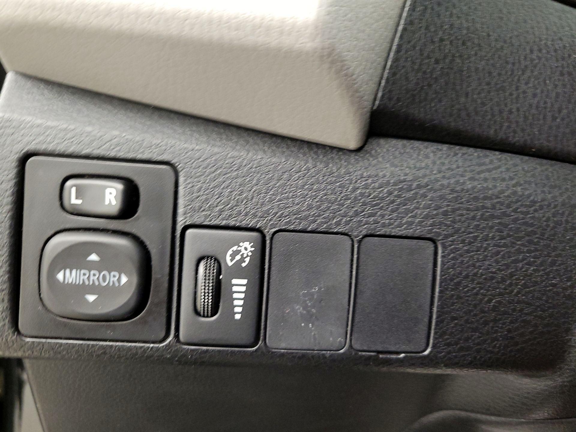 Thumbnail: 2014 Toyota Corolla - 13