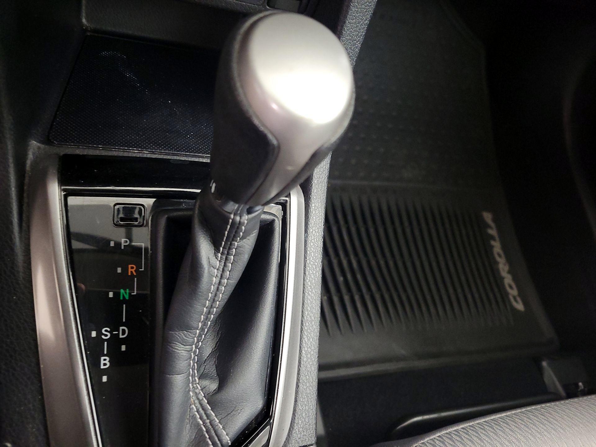 Thumbnail: 2014 Toyota Corolla - 17
