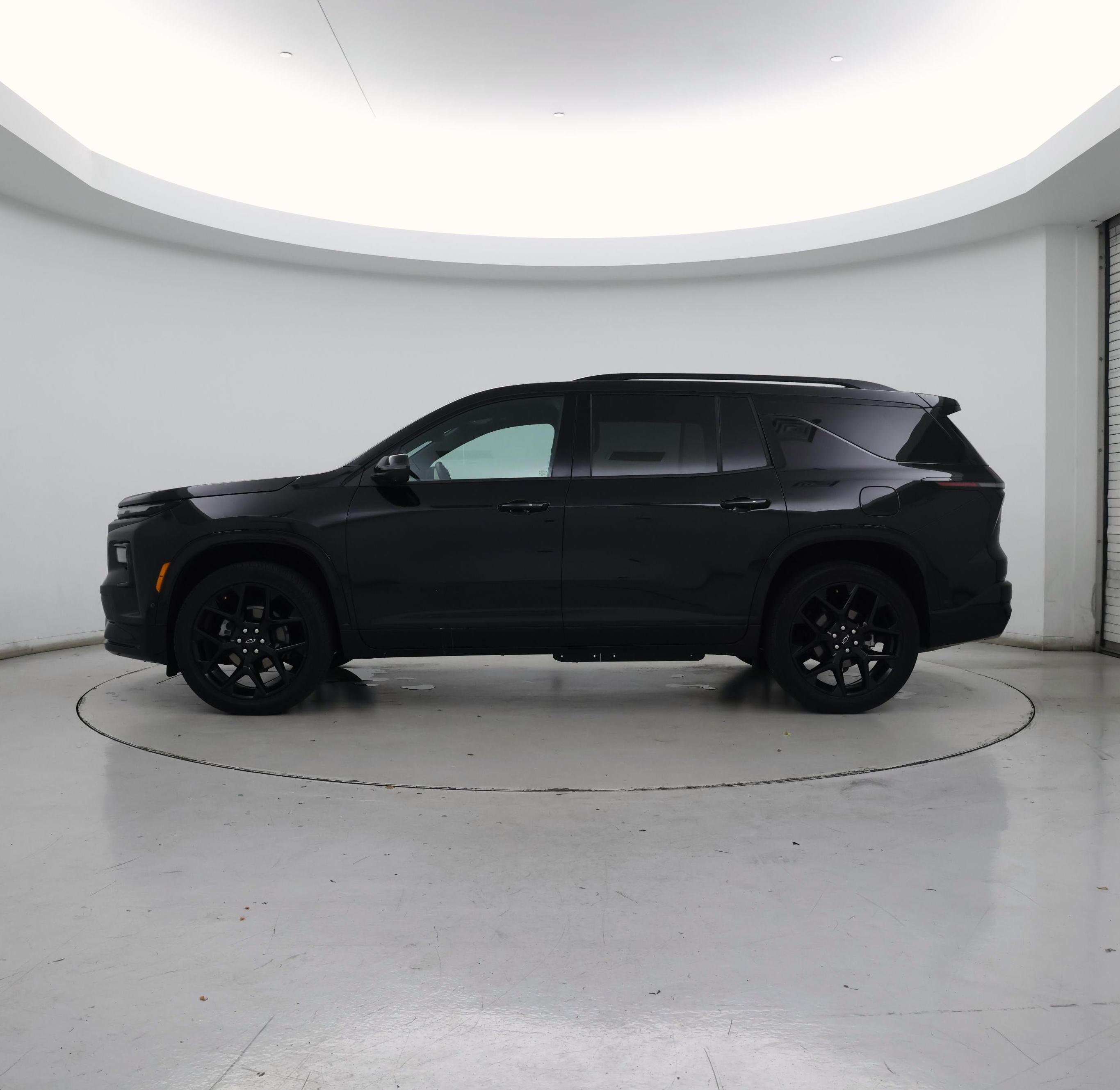 Thumbnail: 2024 Chevrolet Traverse - 3