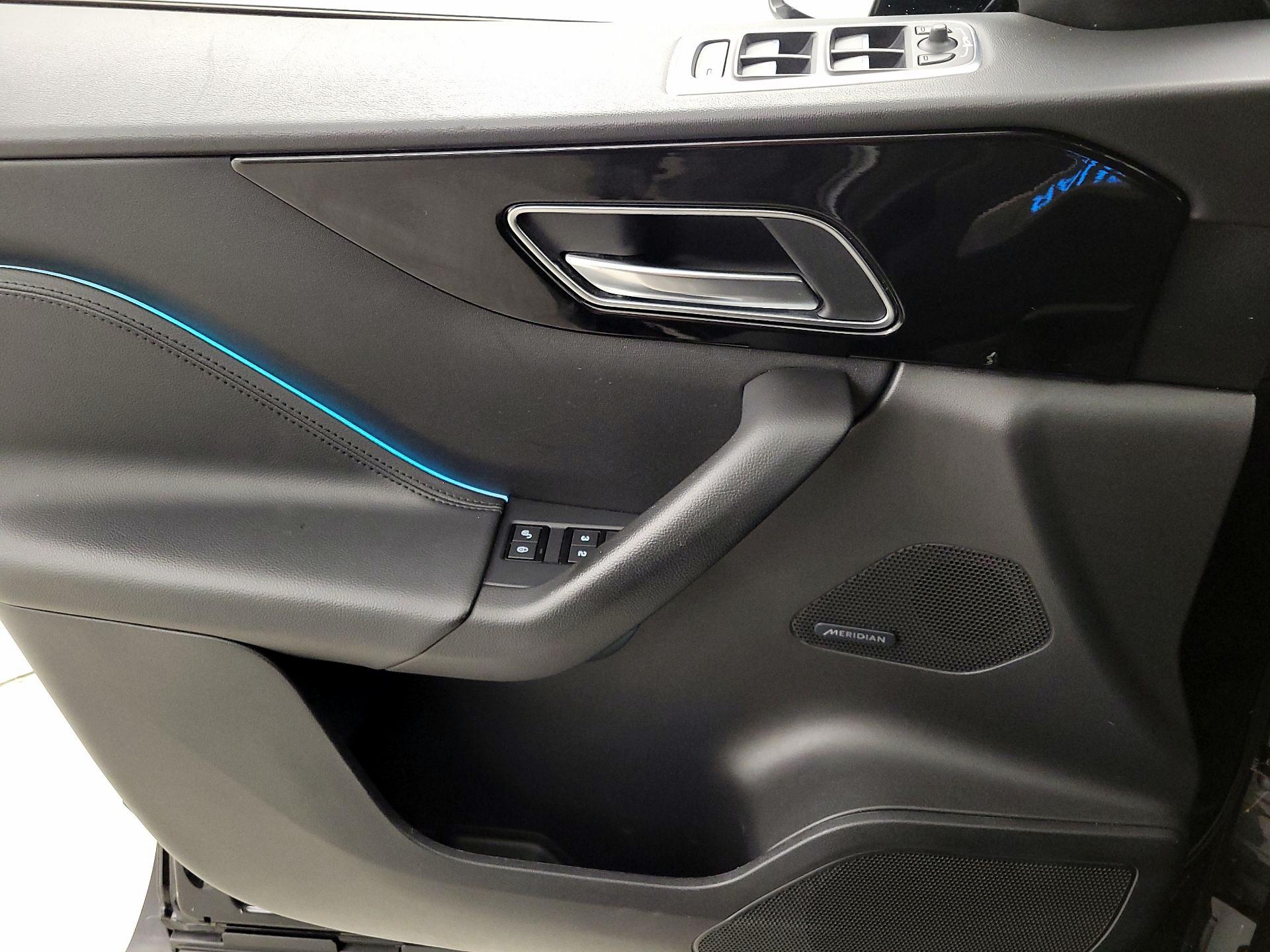Thumbnail: 2020 Jaguar F-Pace - 12